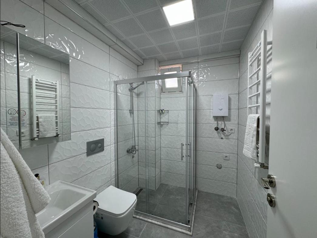 Deluxe Suite - Photo 7