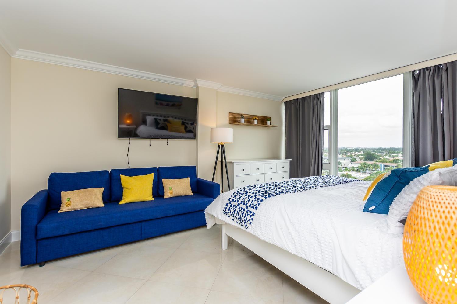 Deluxe Apartment