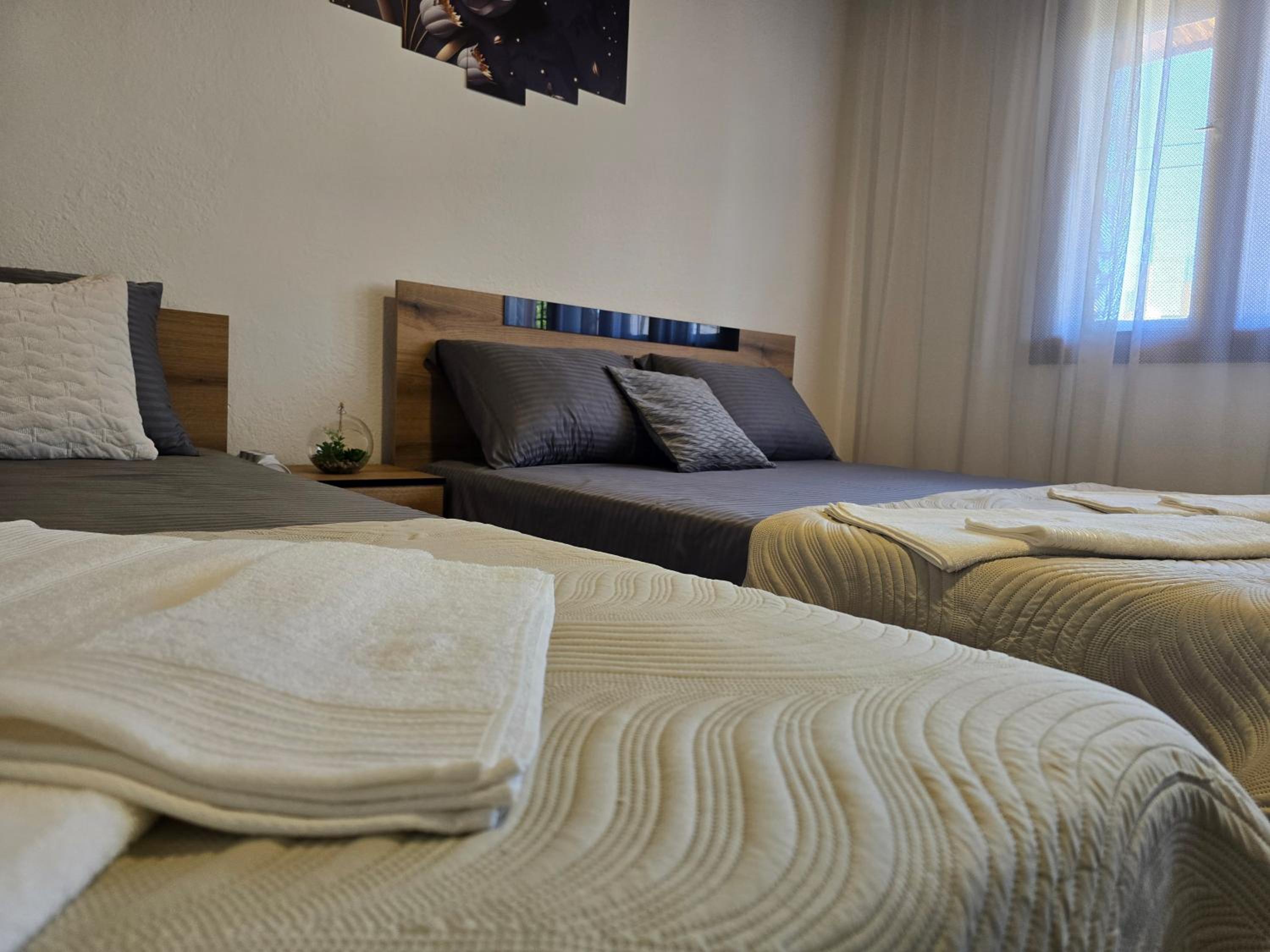 Two-Bedroom Deluxe Apartment with Balcony photo 1