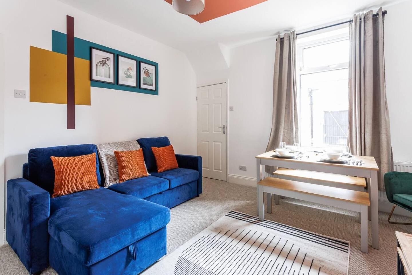 Apartment photo 1