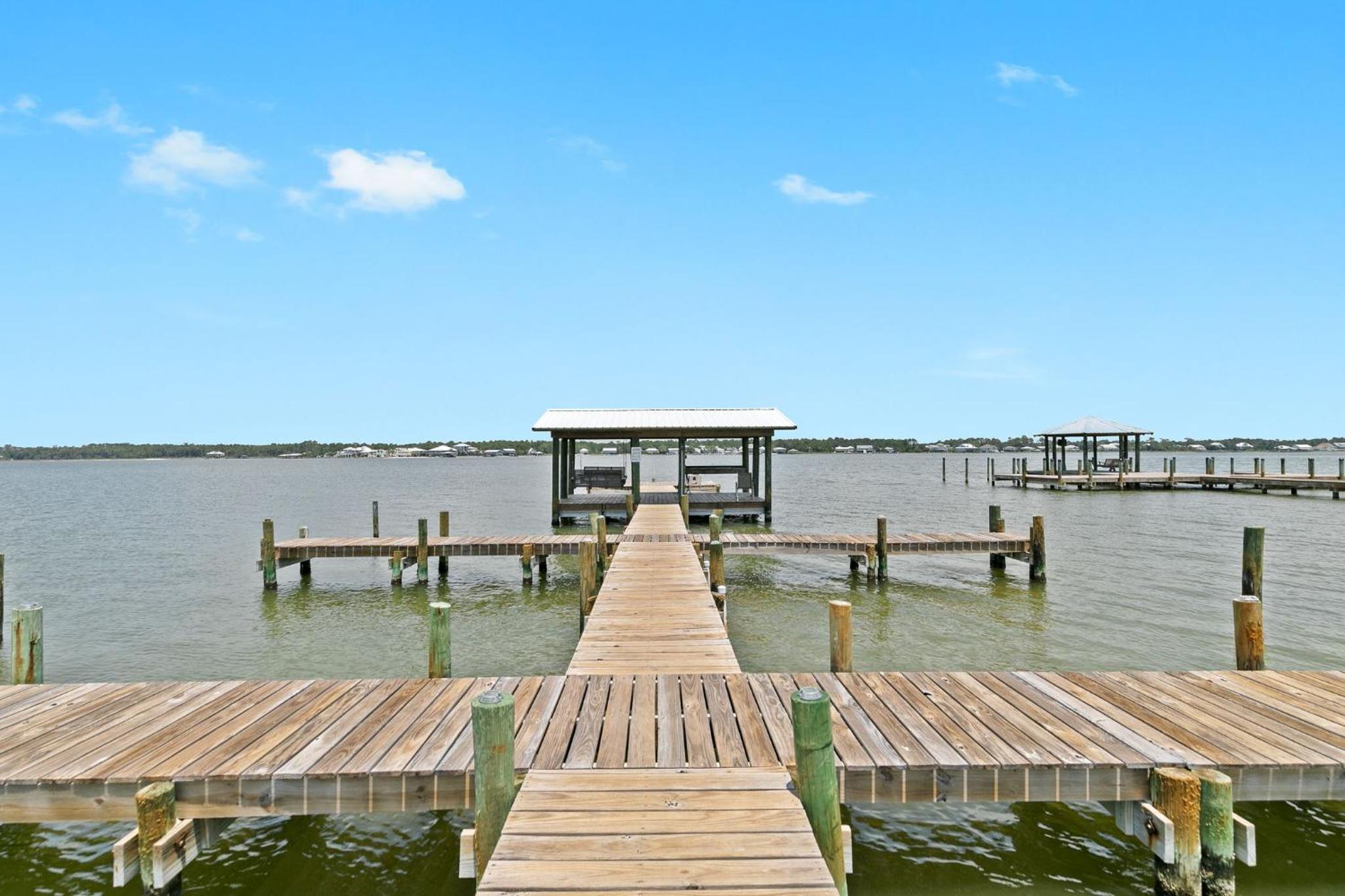 Three-Bedroom Apartment with Ocean View photo 2