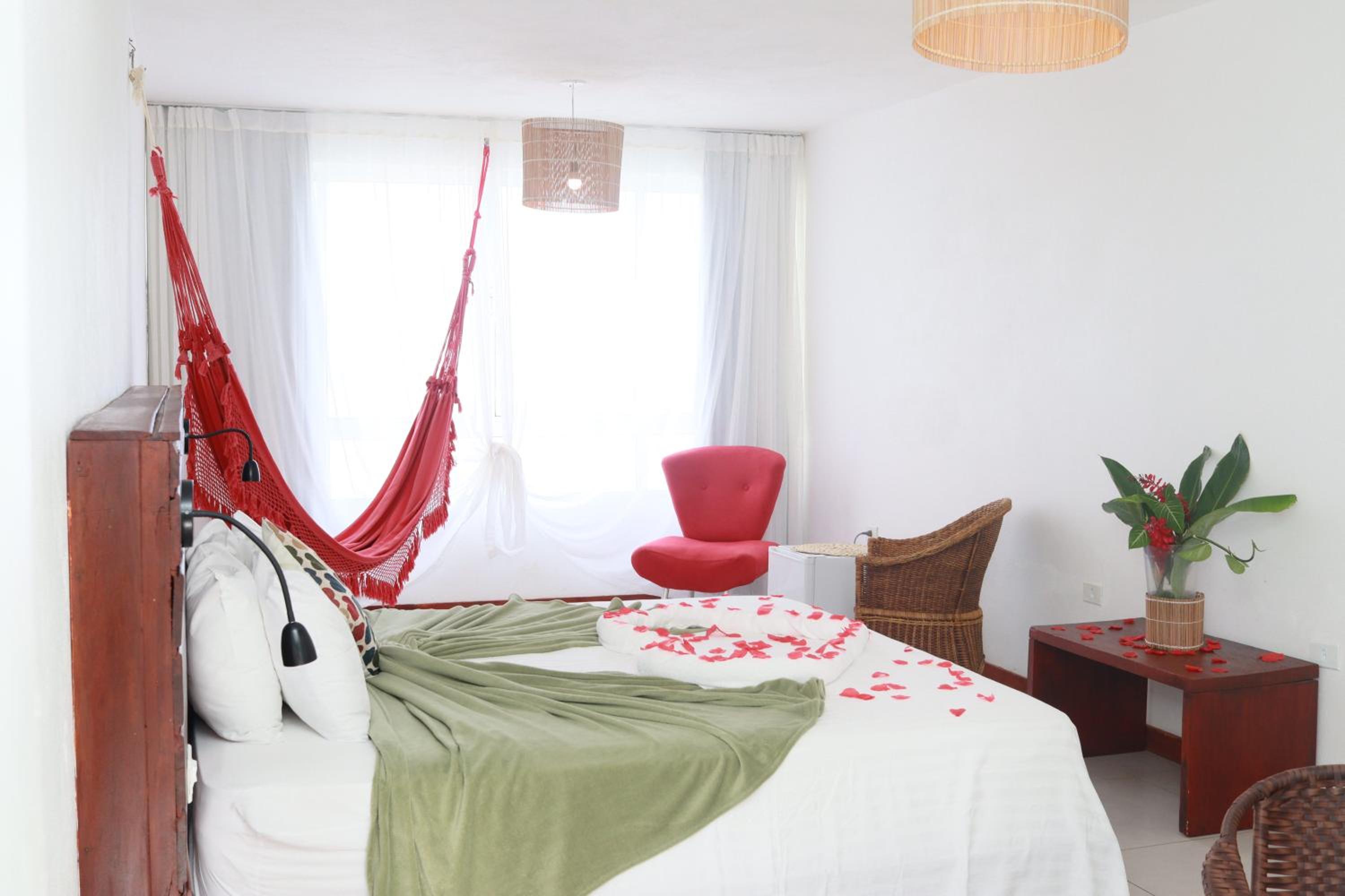Deluxe Suite with Sea View photo 3