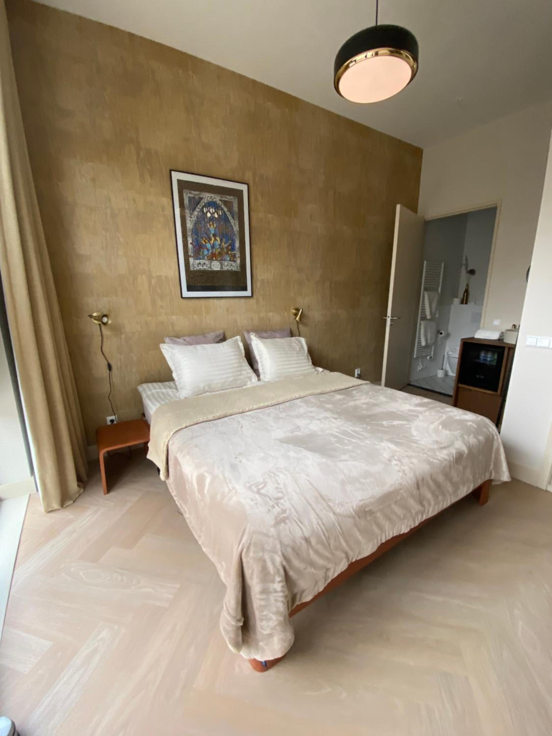 Deluxe Double Room with Shower