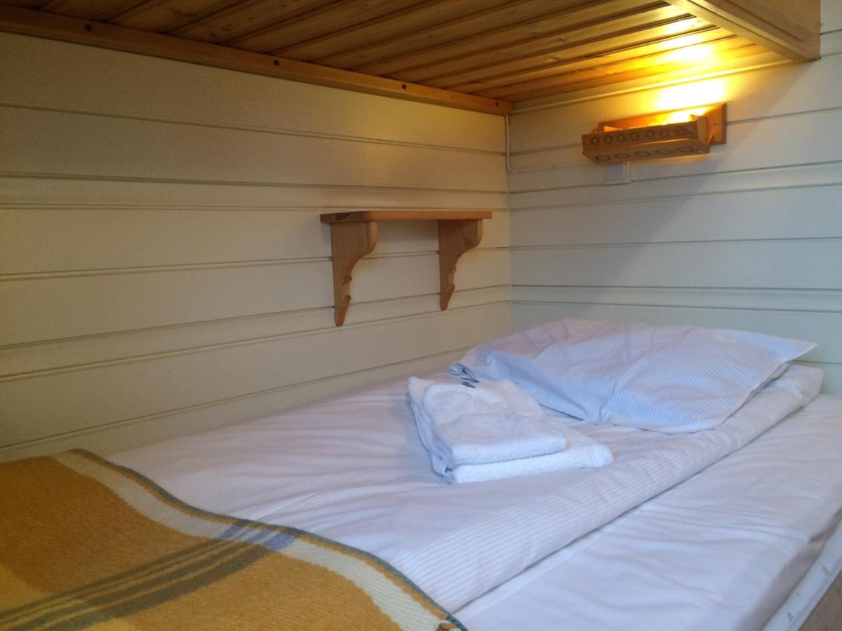 Small Twin Room photo 1