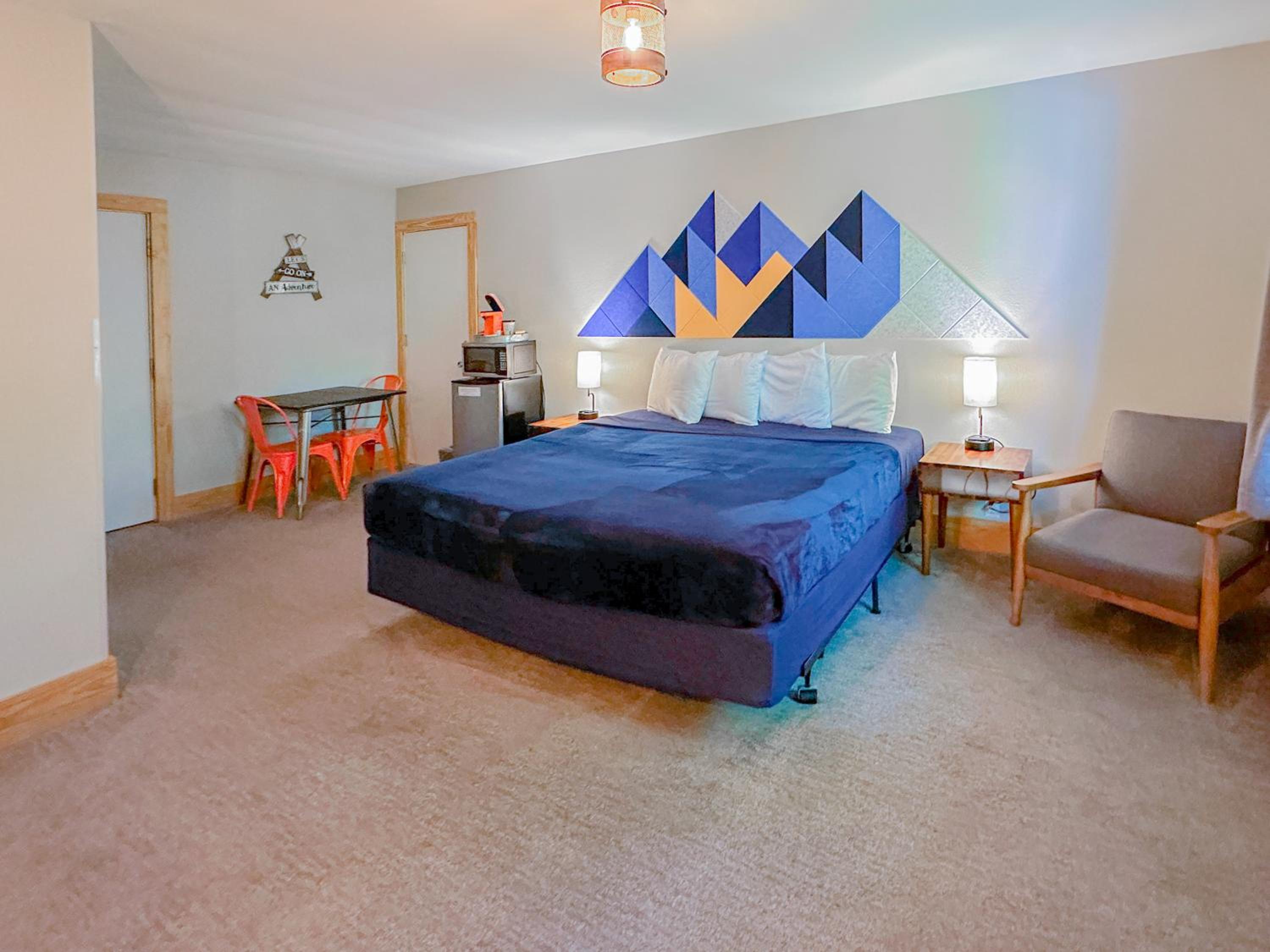 Deluxe King Room photo 3