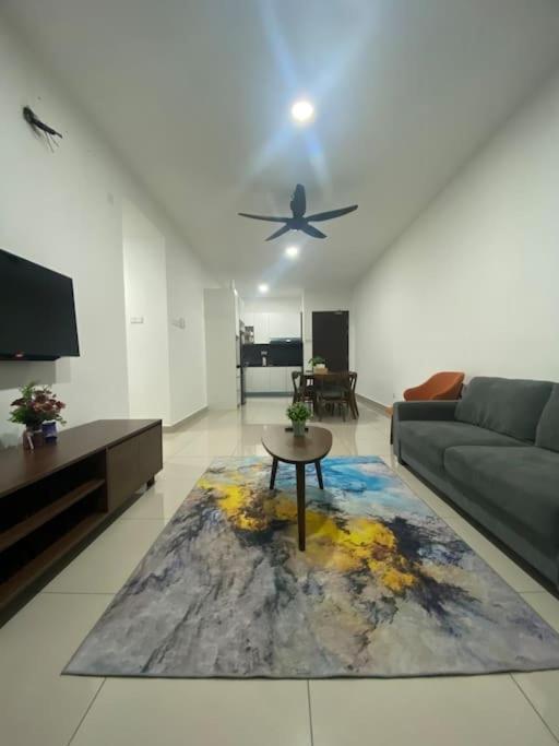 Three-Bedroom Apartment photo 1