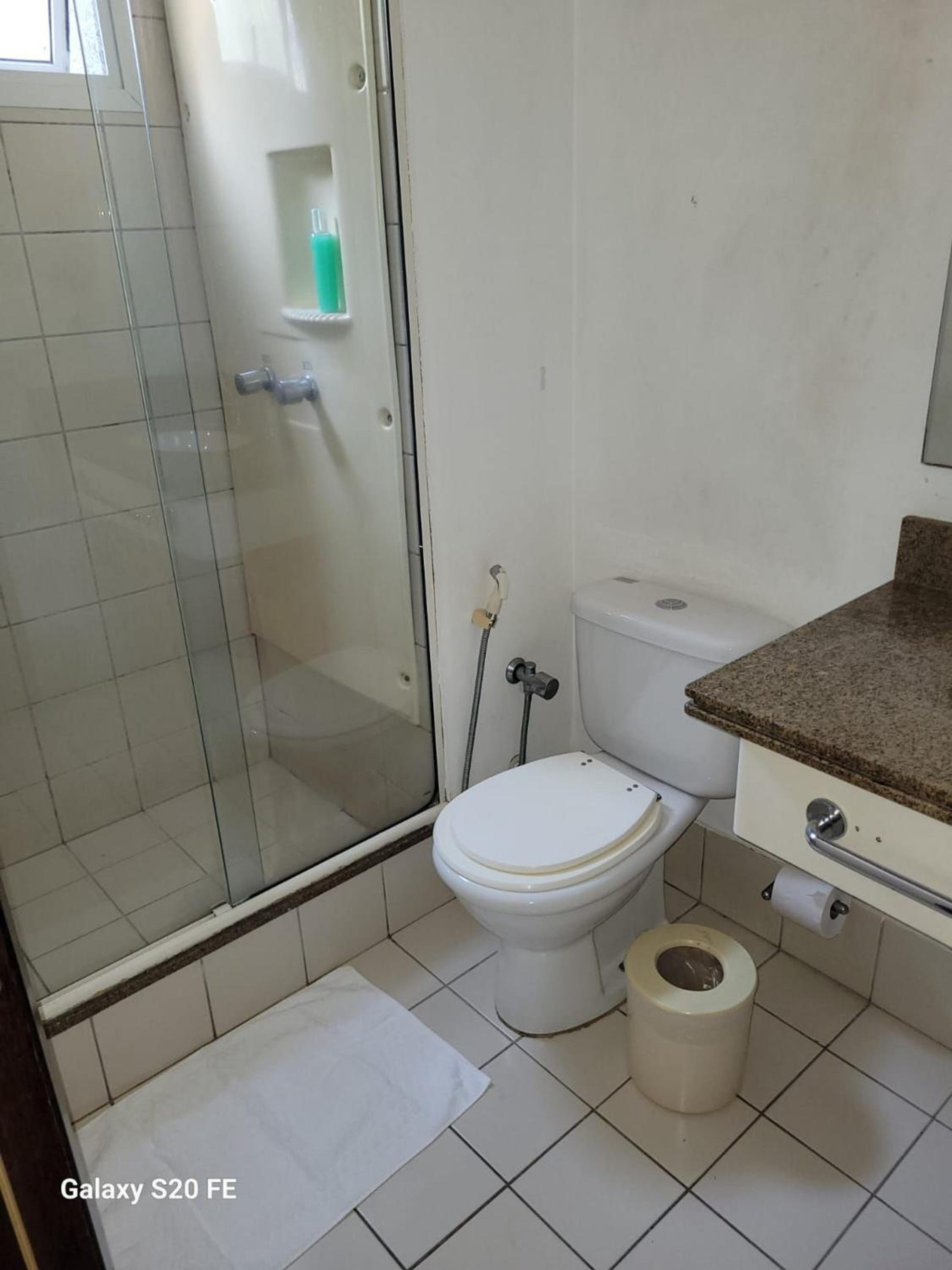 Studio Apartment - Photo 43