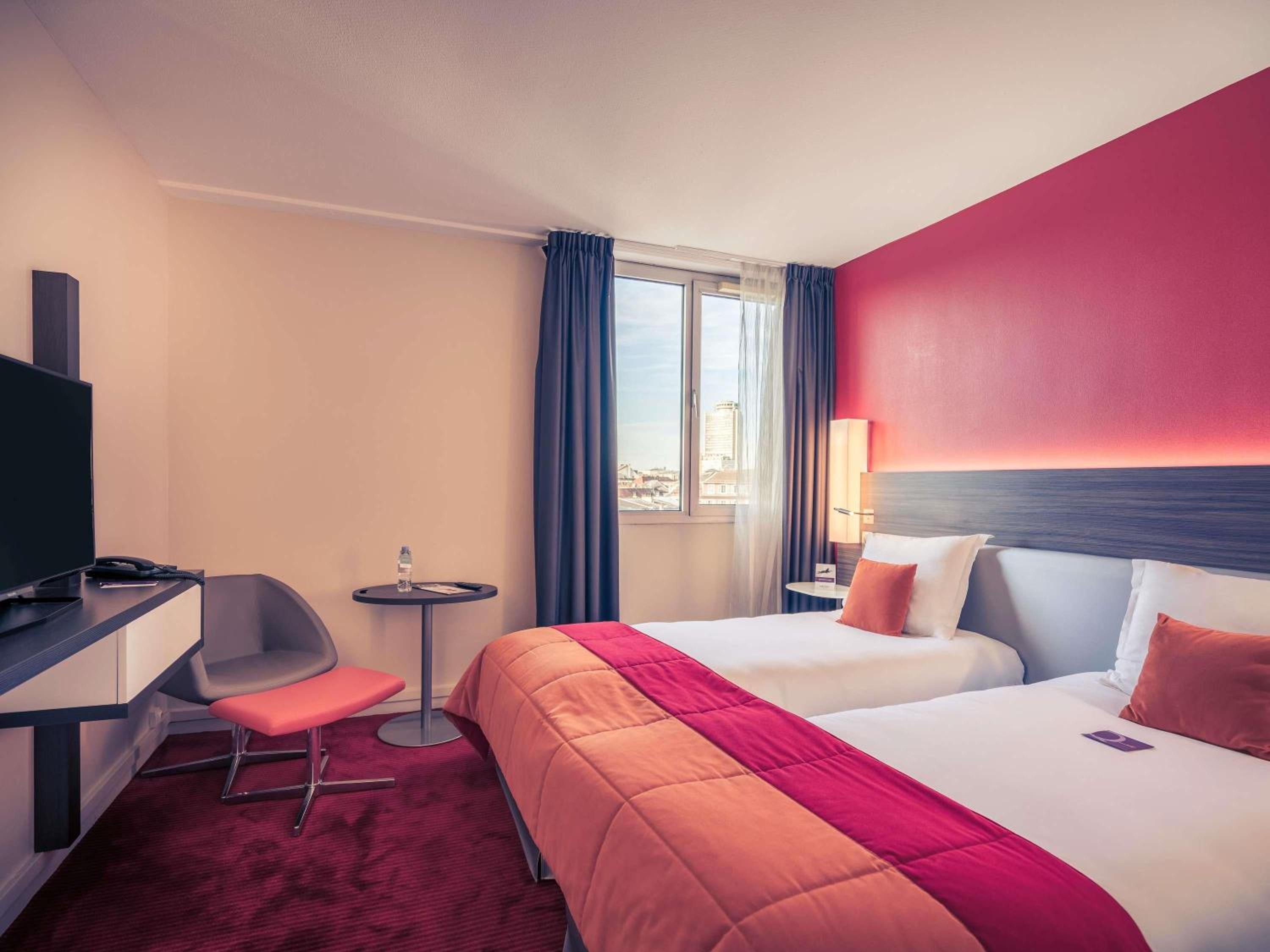 Standard Room with Two Single Beds