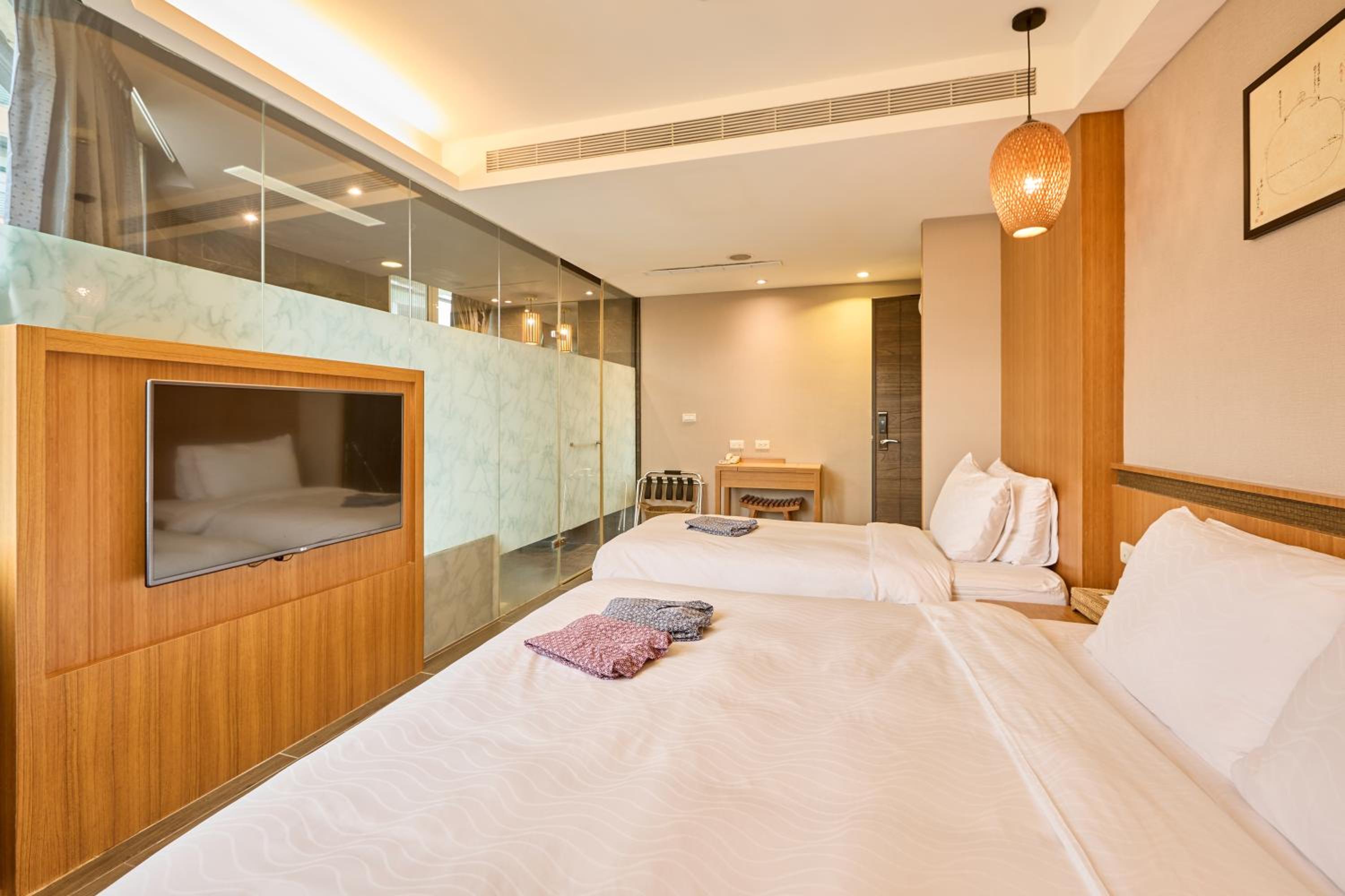 Triple Room with View - Photo 9