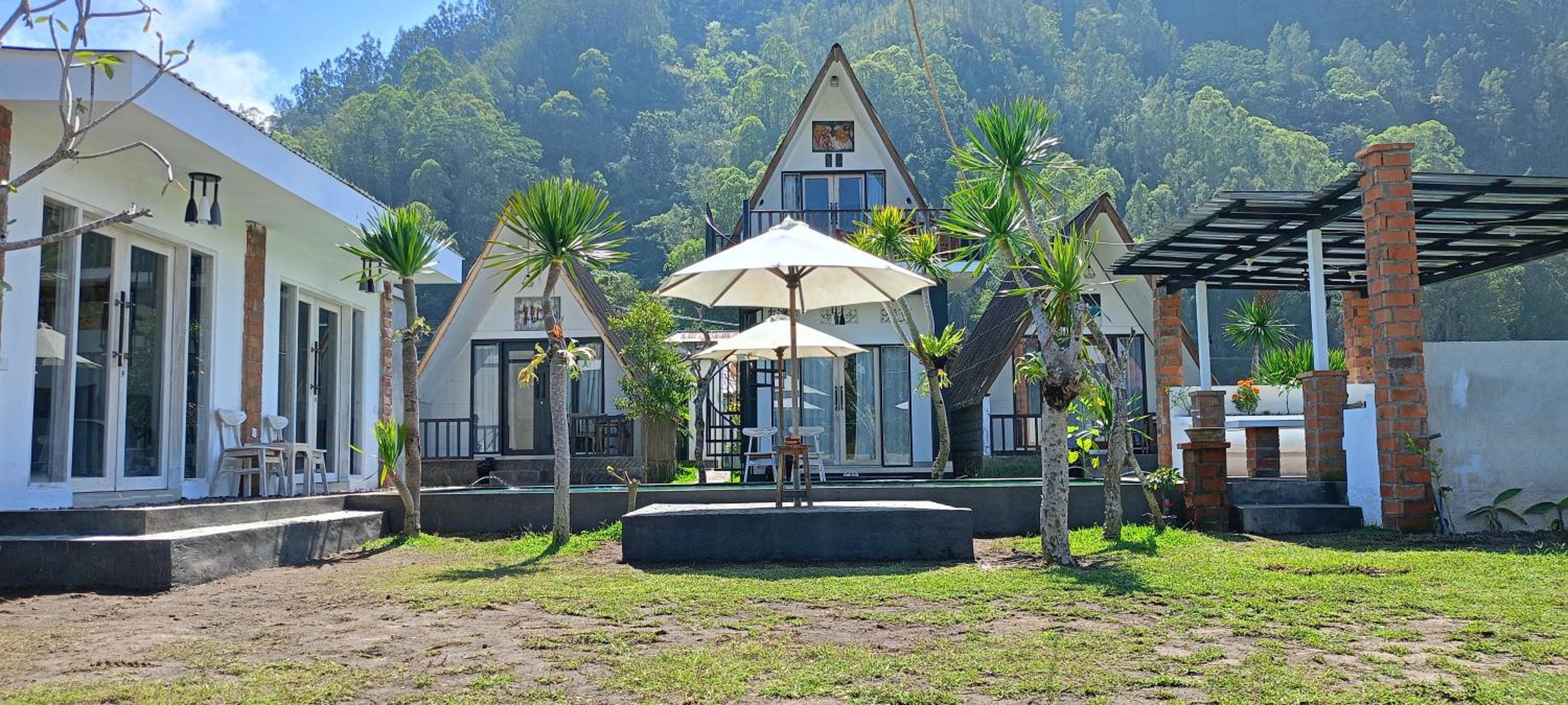Triple Room with Lake View photo 2