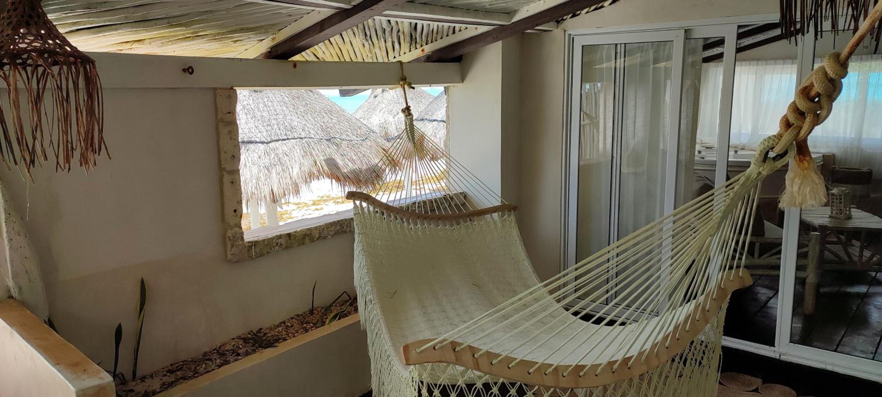 Master Suite Honeymoon with Ocean Front - Photo 11