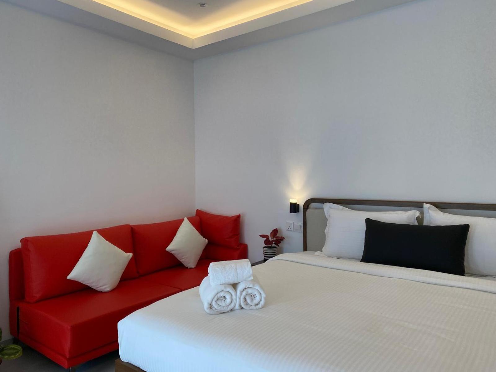 Deluxe Double Room (2 Adults + 1 Child) photo 3