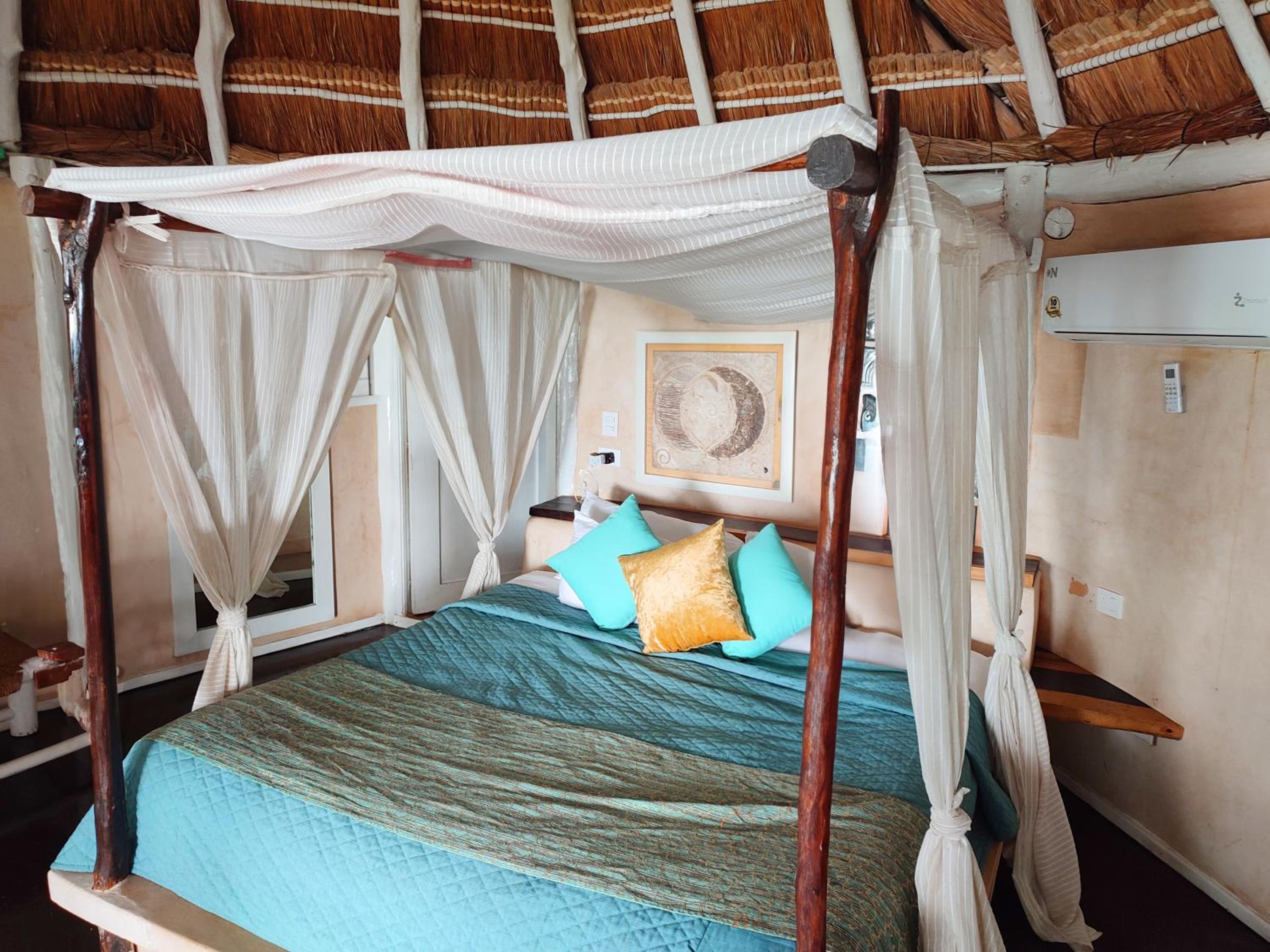 Deluxe Ocean Front - Upper Floor  - Photo 1