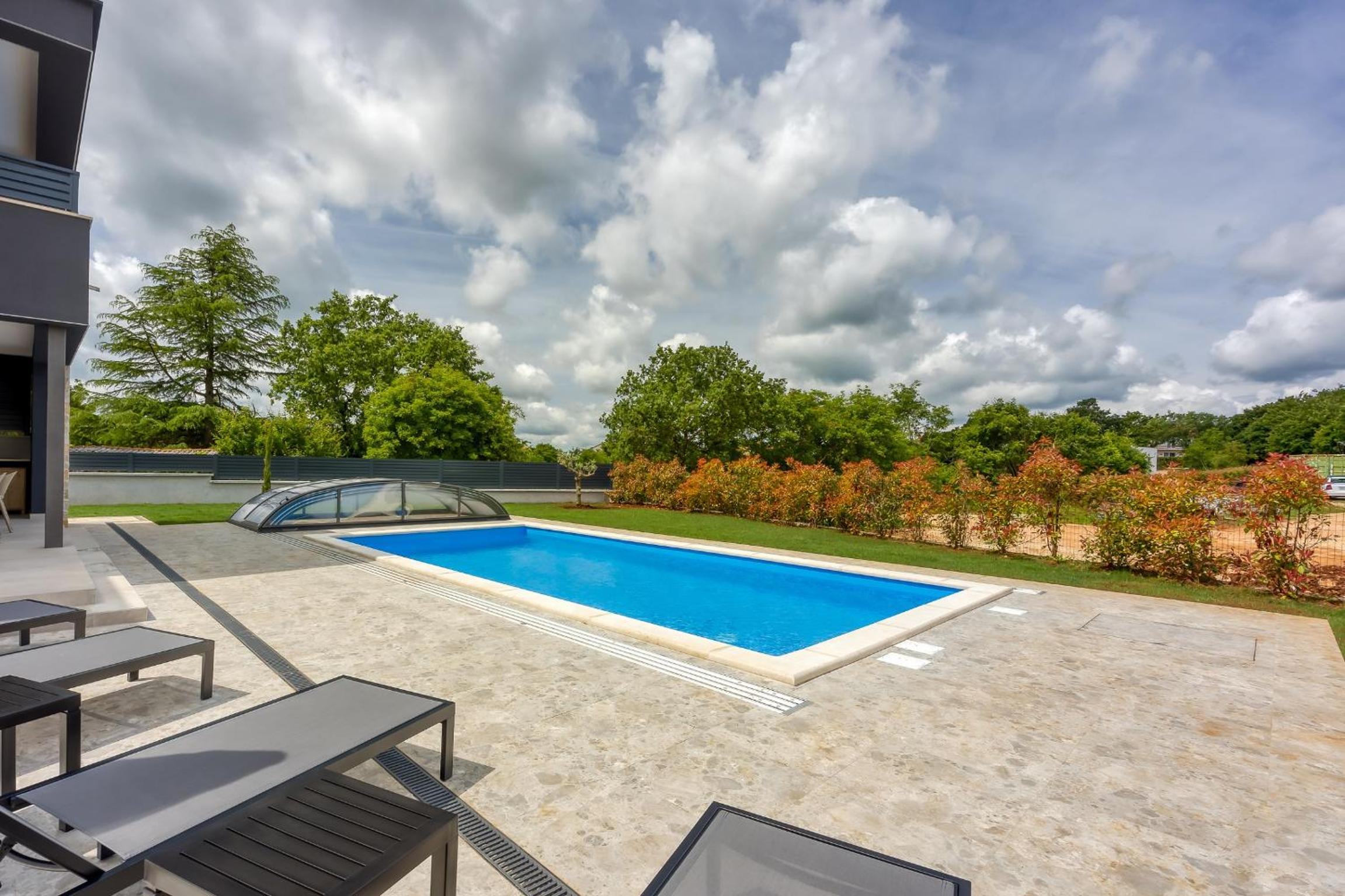Villa with Private Pool photo 3