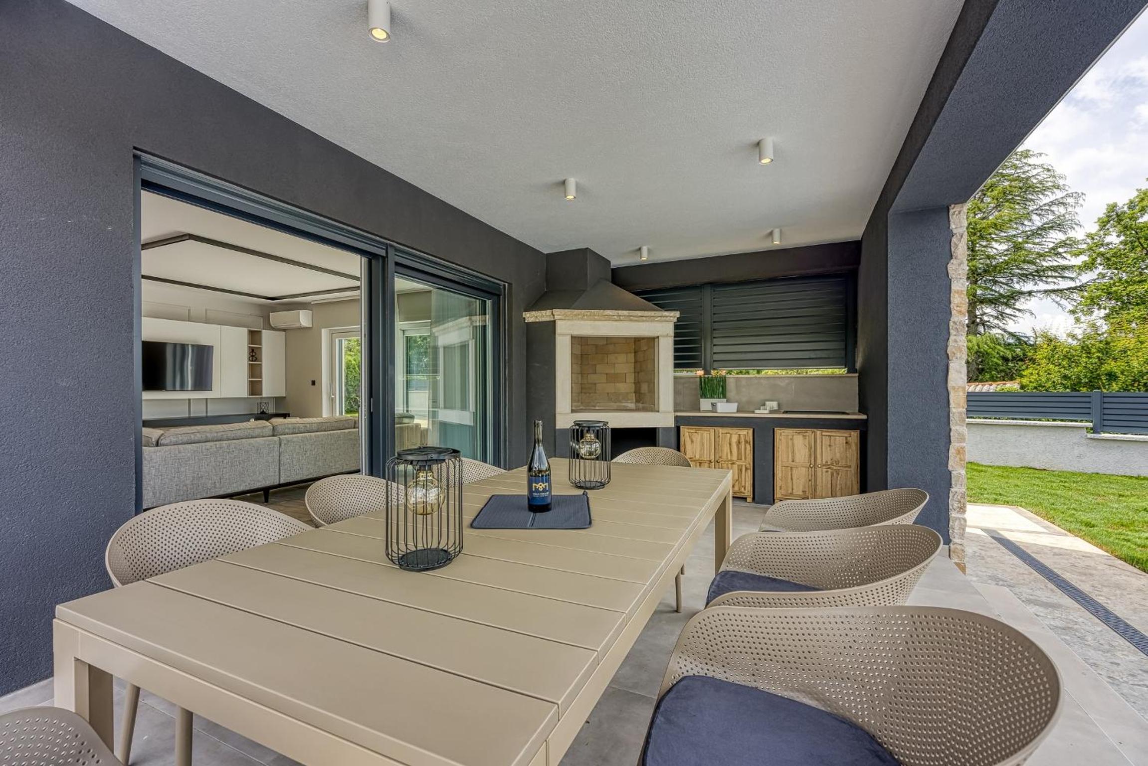 Villa with Private Pool photo 2