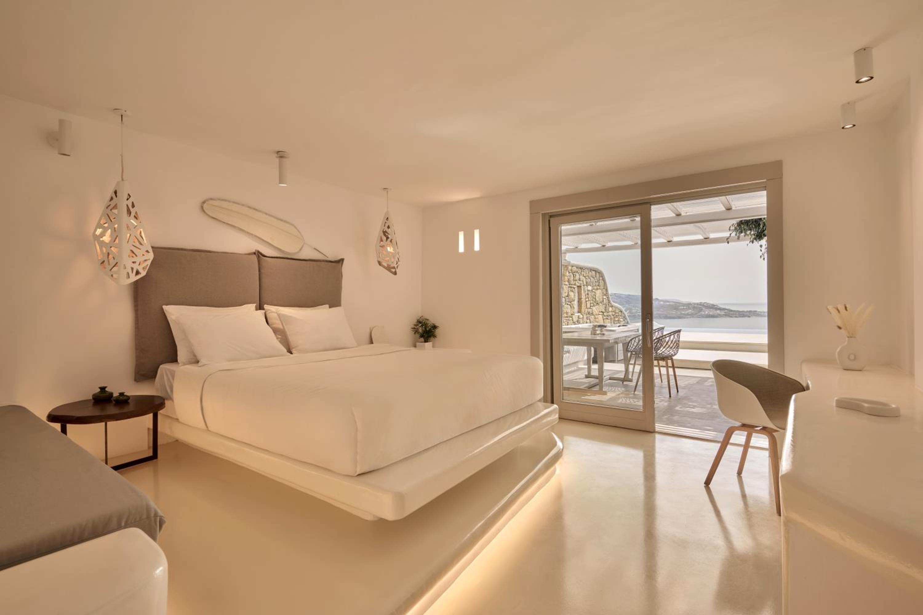 Superior Suite With Sea View (Delos)