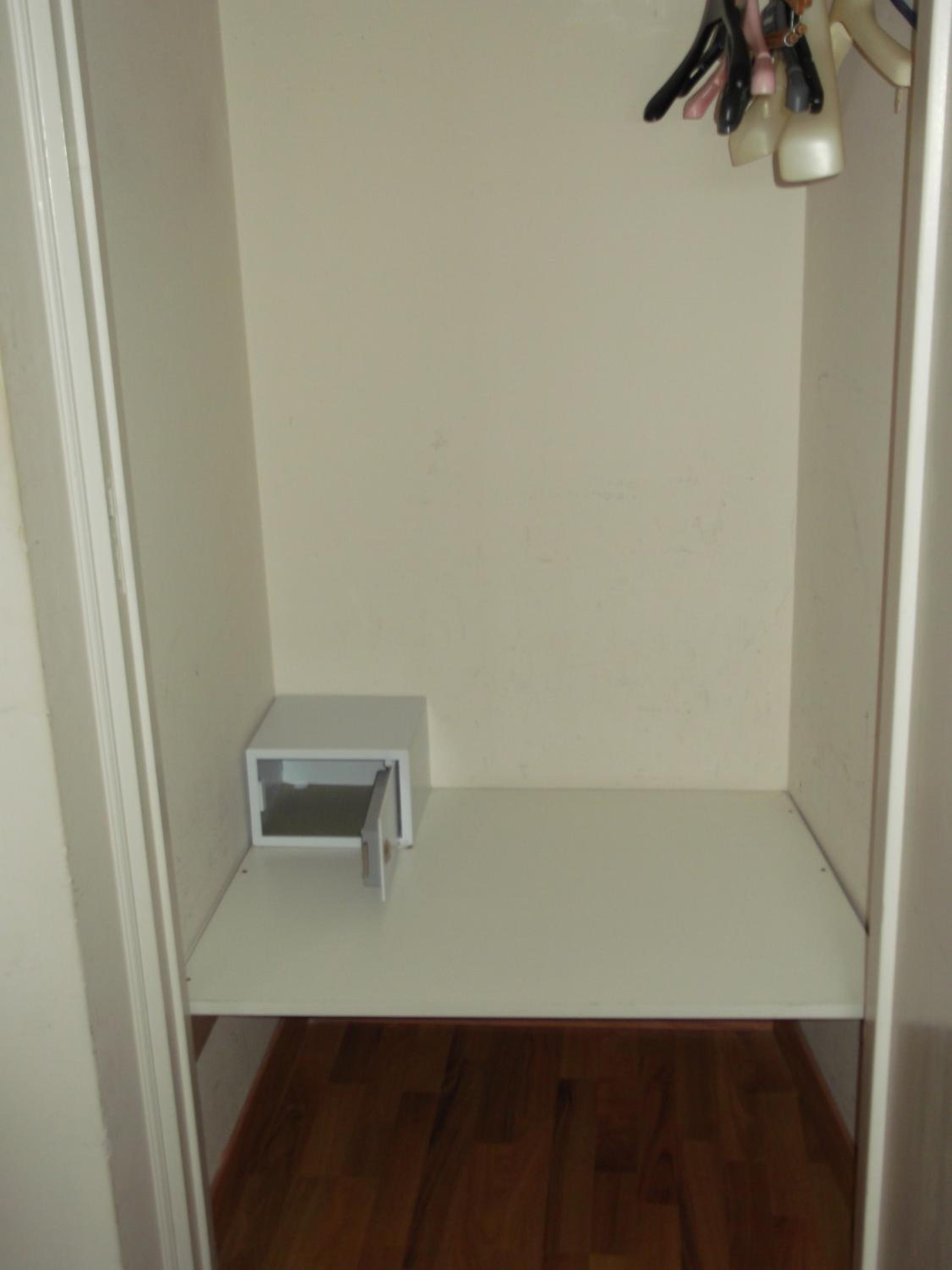 Standard Double Room - Photo 13