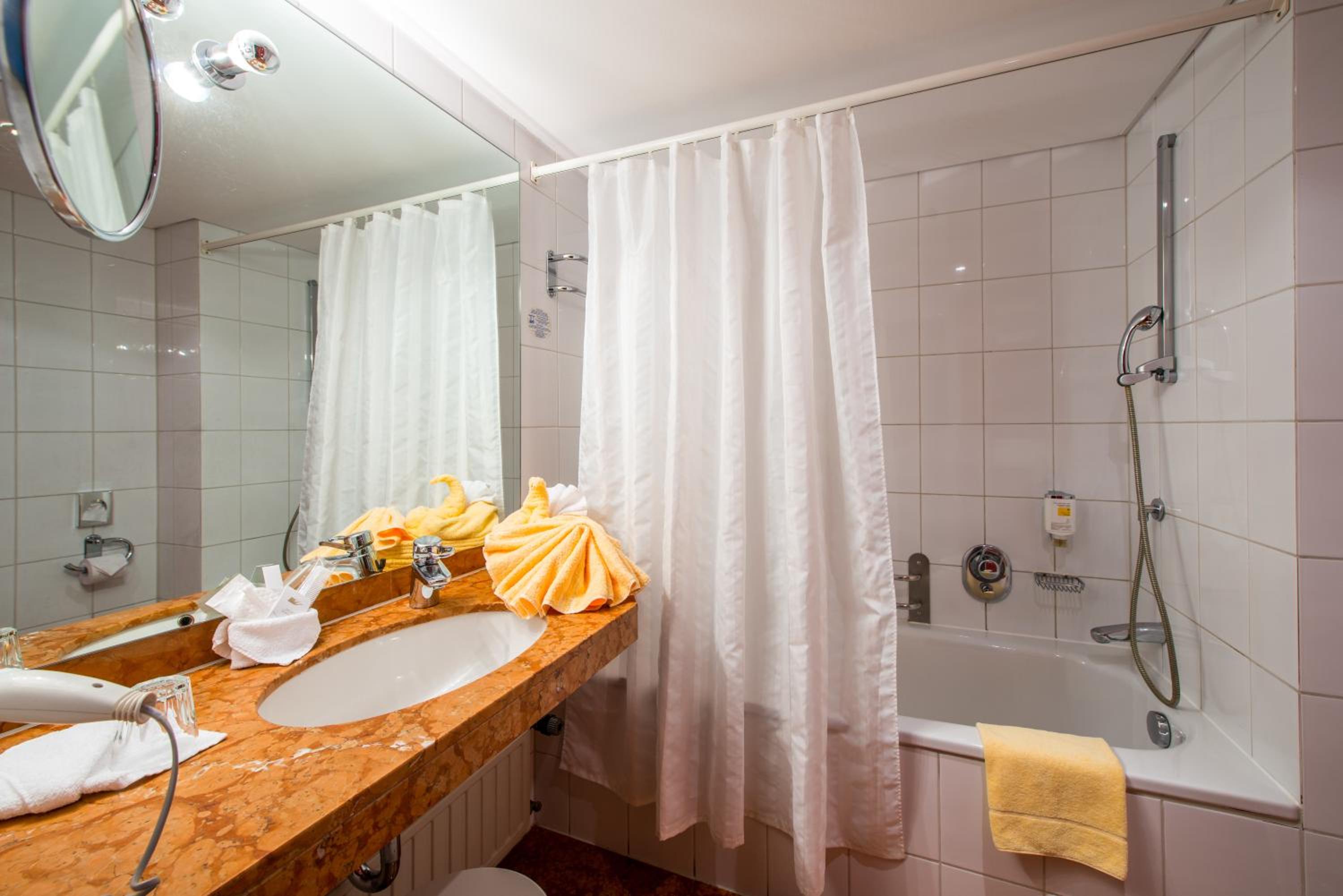 Double Room - Photo 3