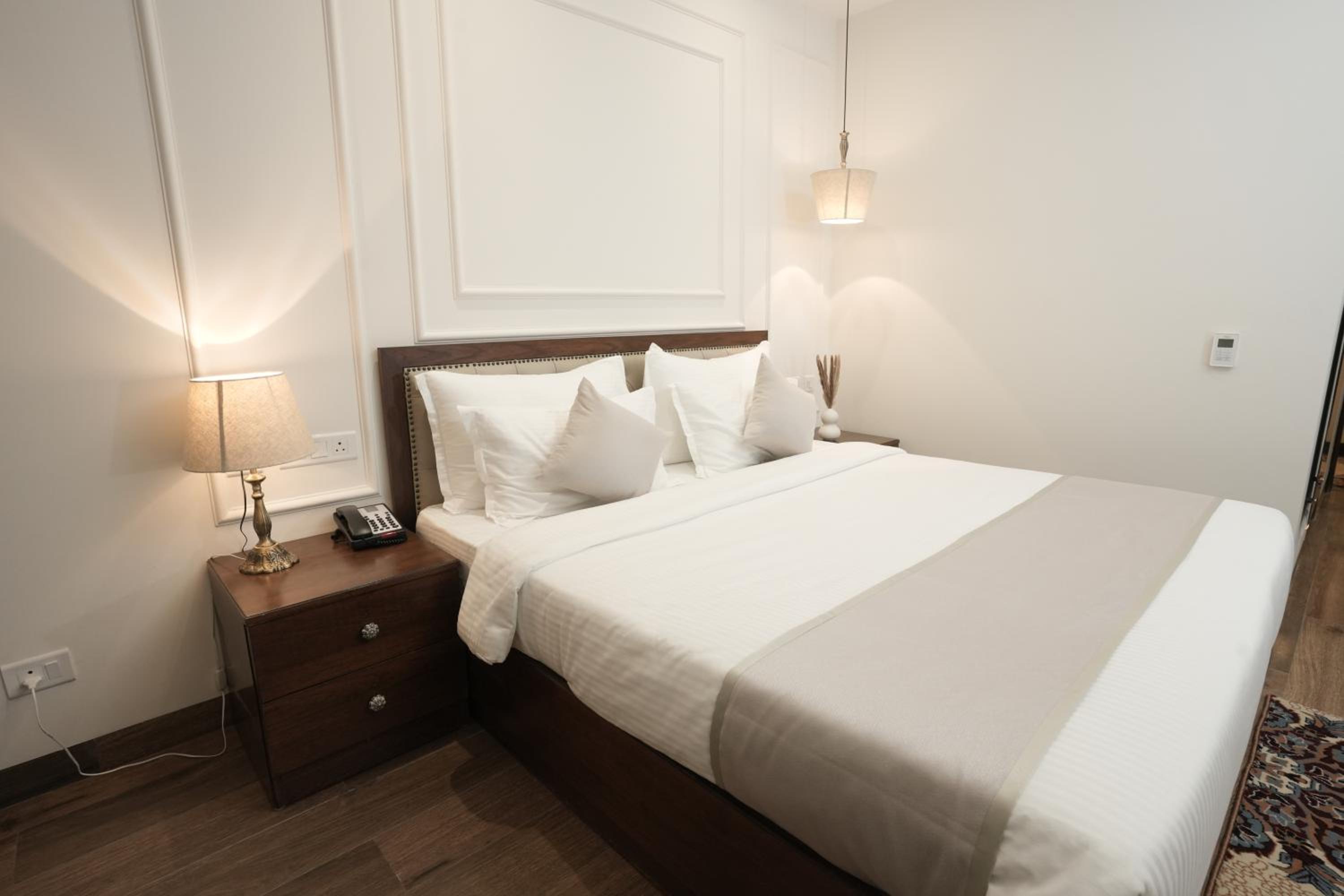Deluxe Room without balcony - Non view photo 2