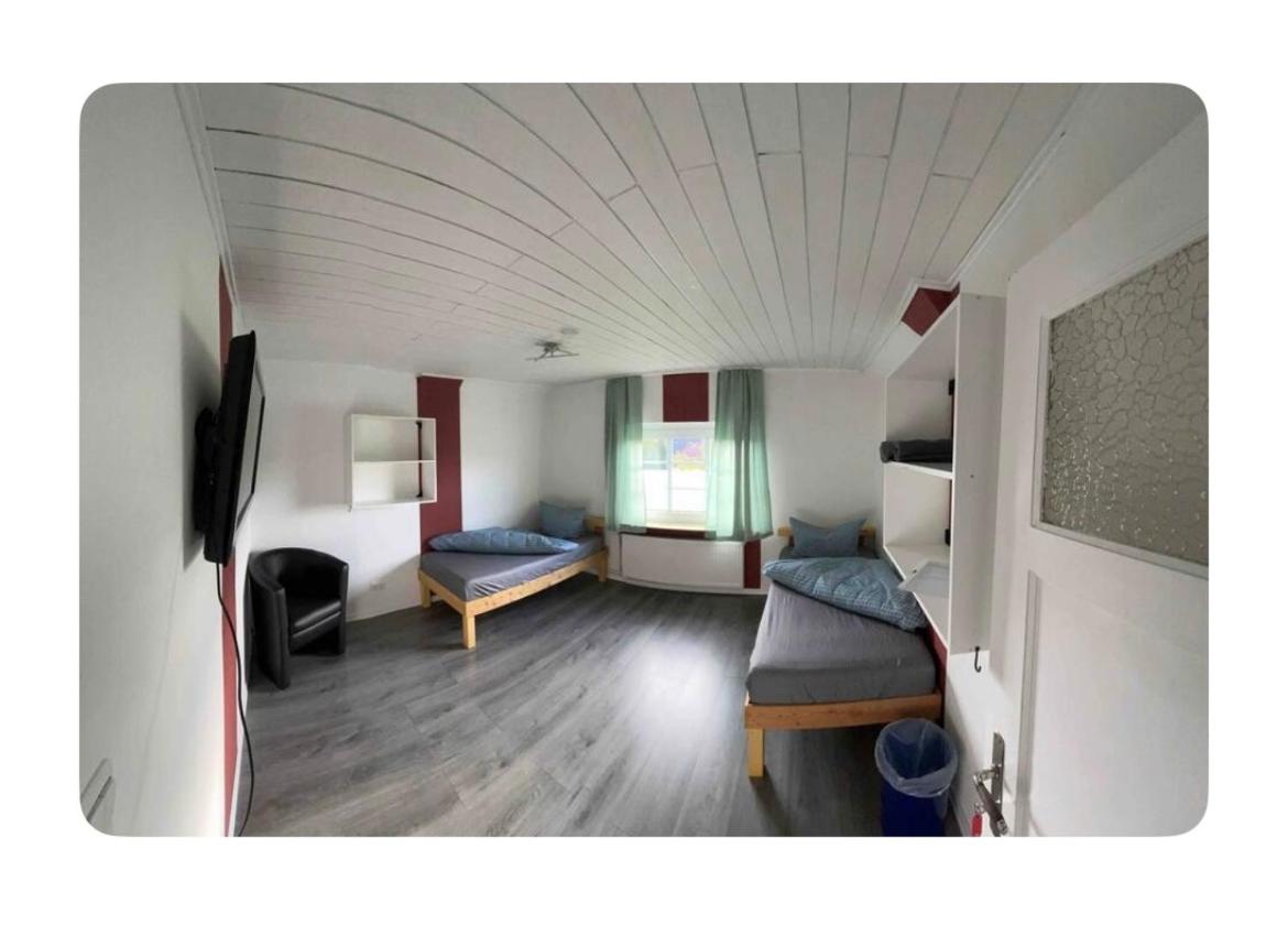 Double Room with Shared Bathroom photo 1