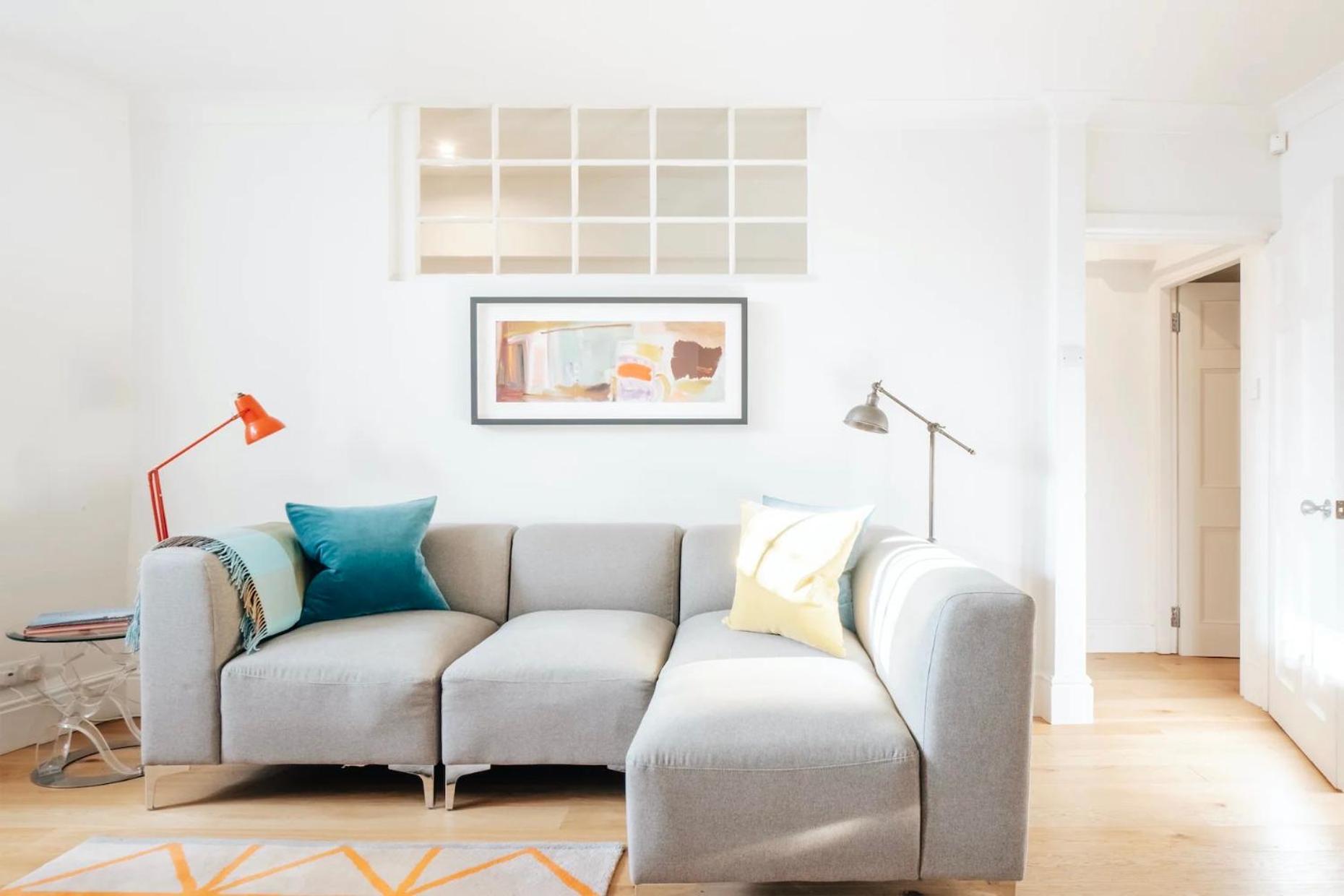 One-Bedroom Apartment - Photo 8