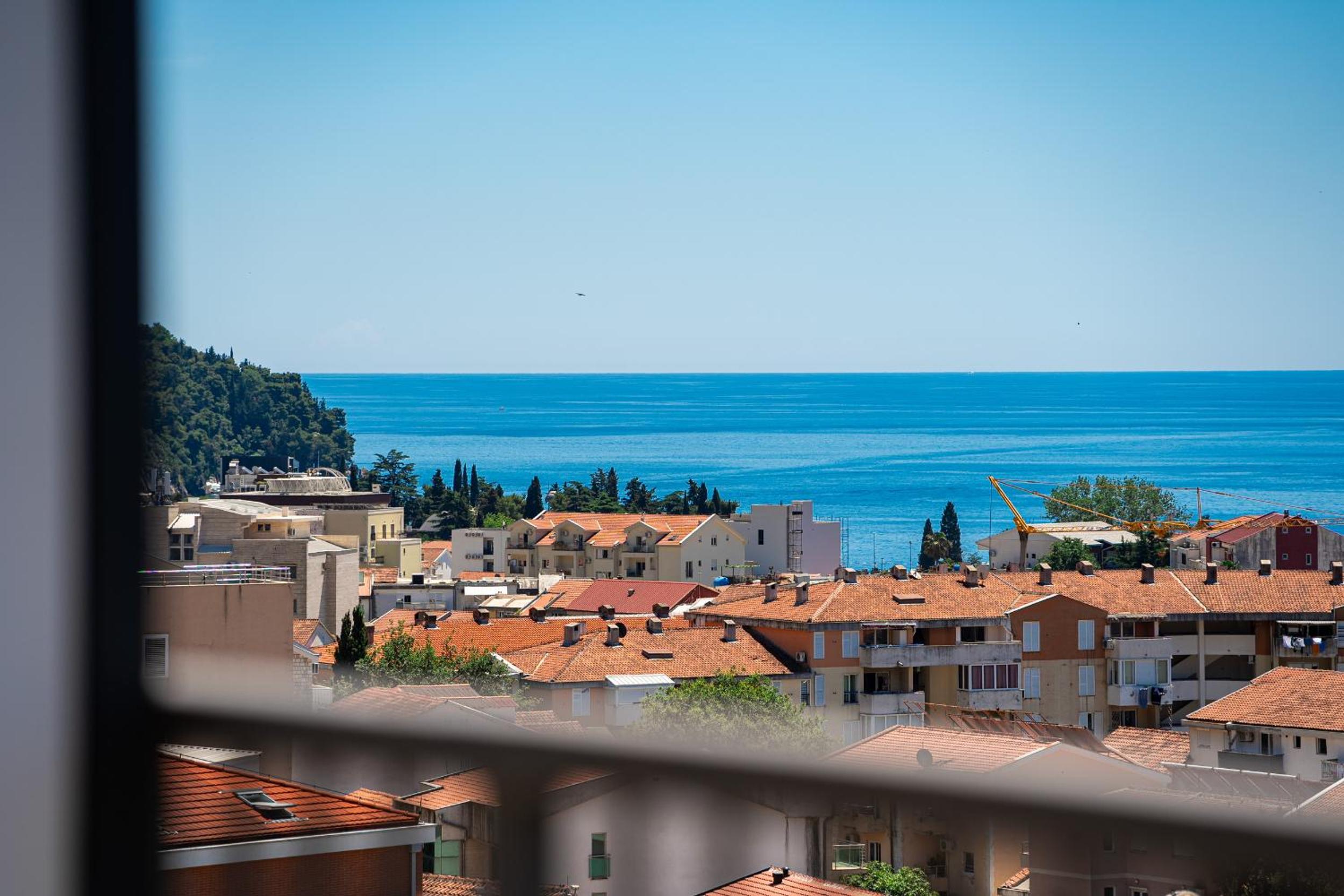 Deluxe Double Room with Balcony and Sea View photo 3