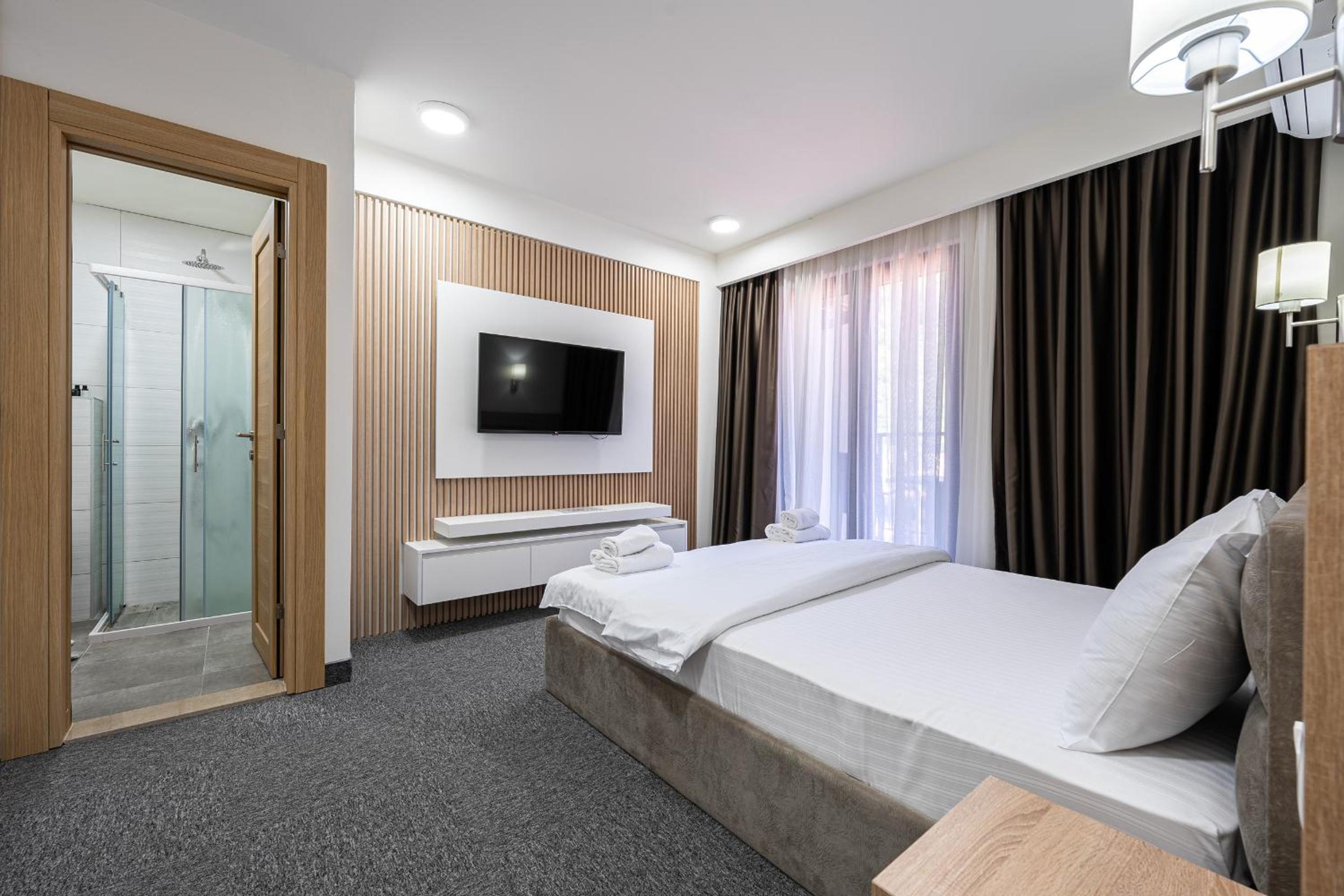 Double Room with Balcony photo 2