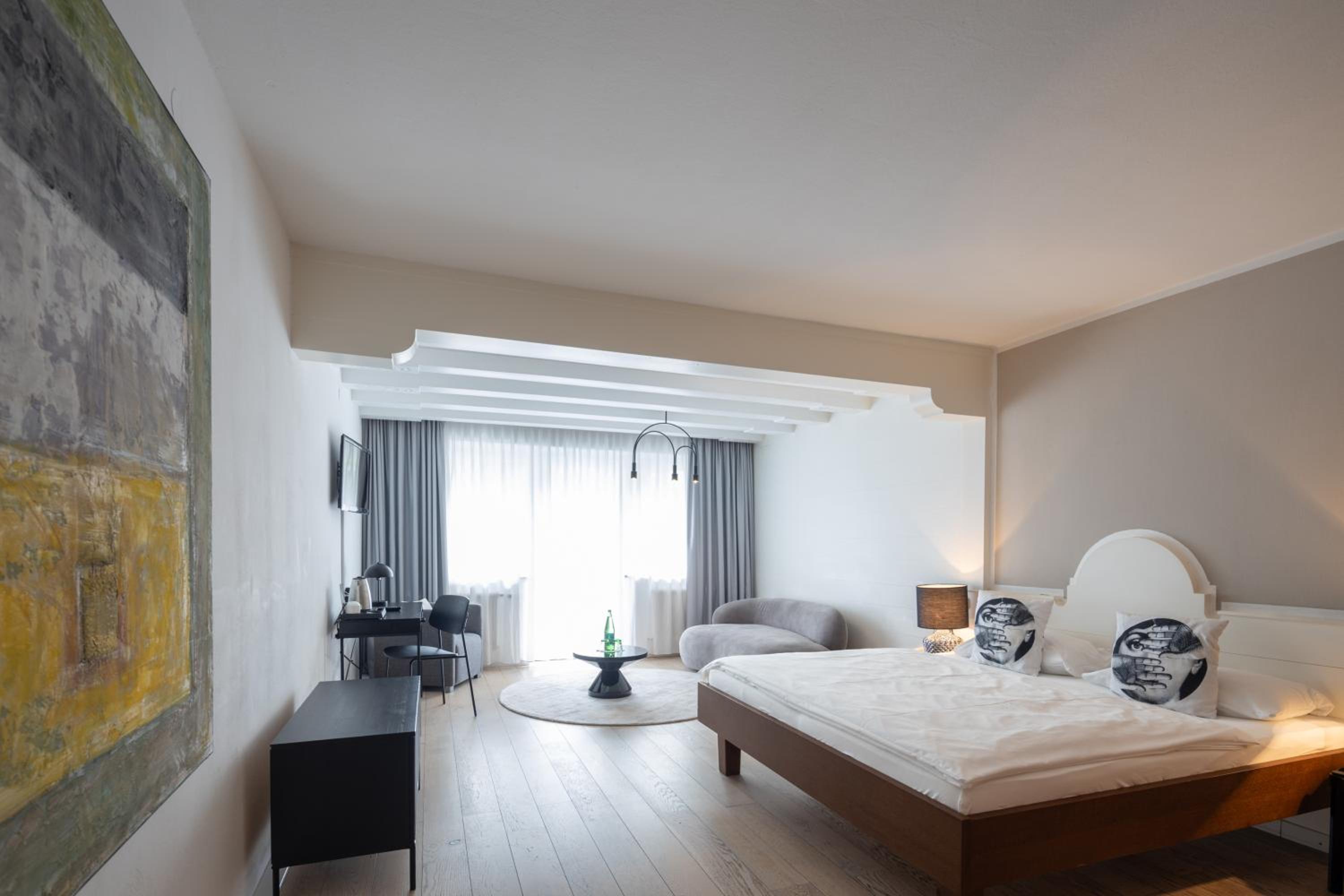 Hahnenkamm Double Room with Balcony - Photo 1