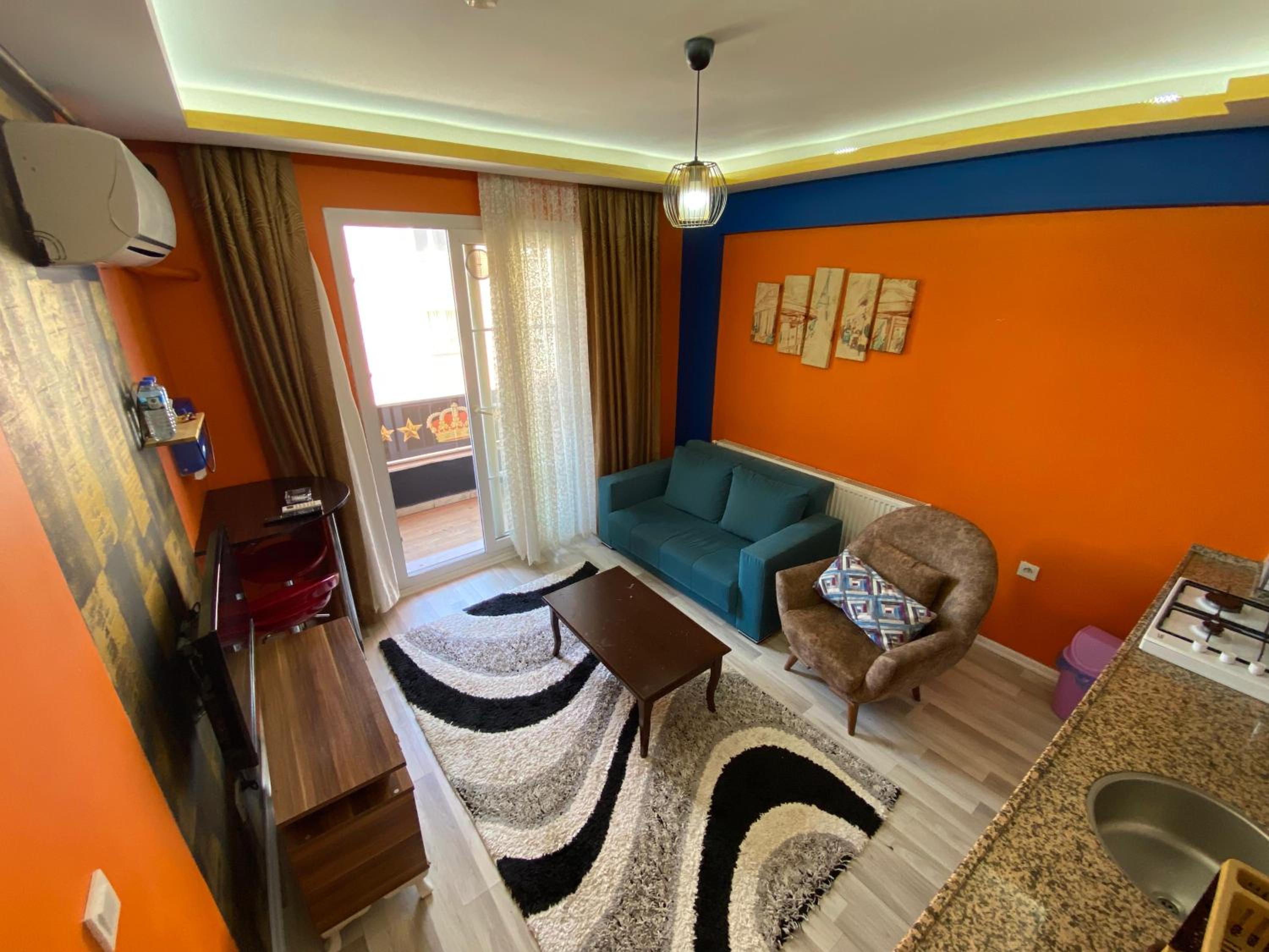 One-Bedroom Apartment photo 2