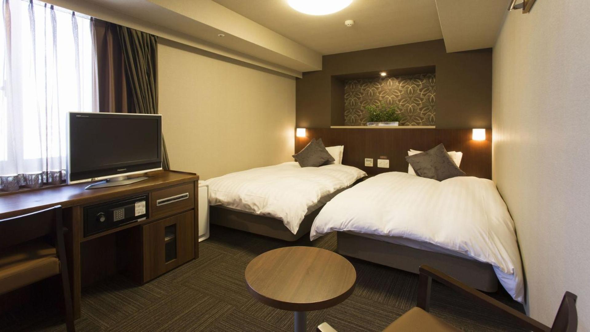 Twin Room - Smoking - Photo 1