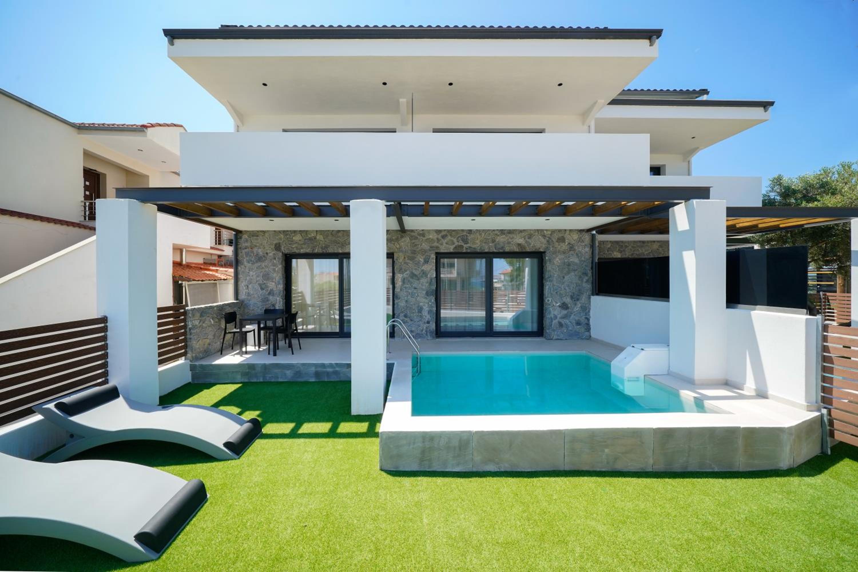 Suite with Private Pool photo 3