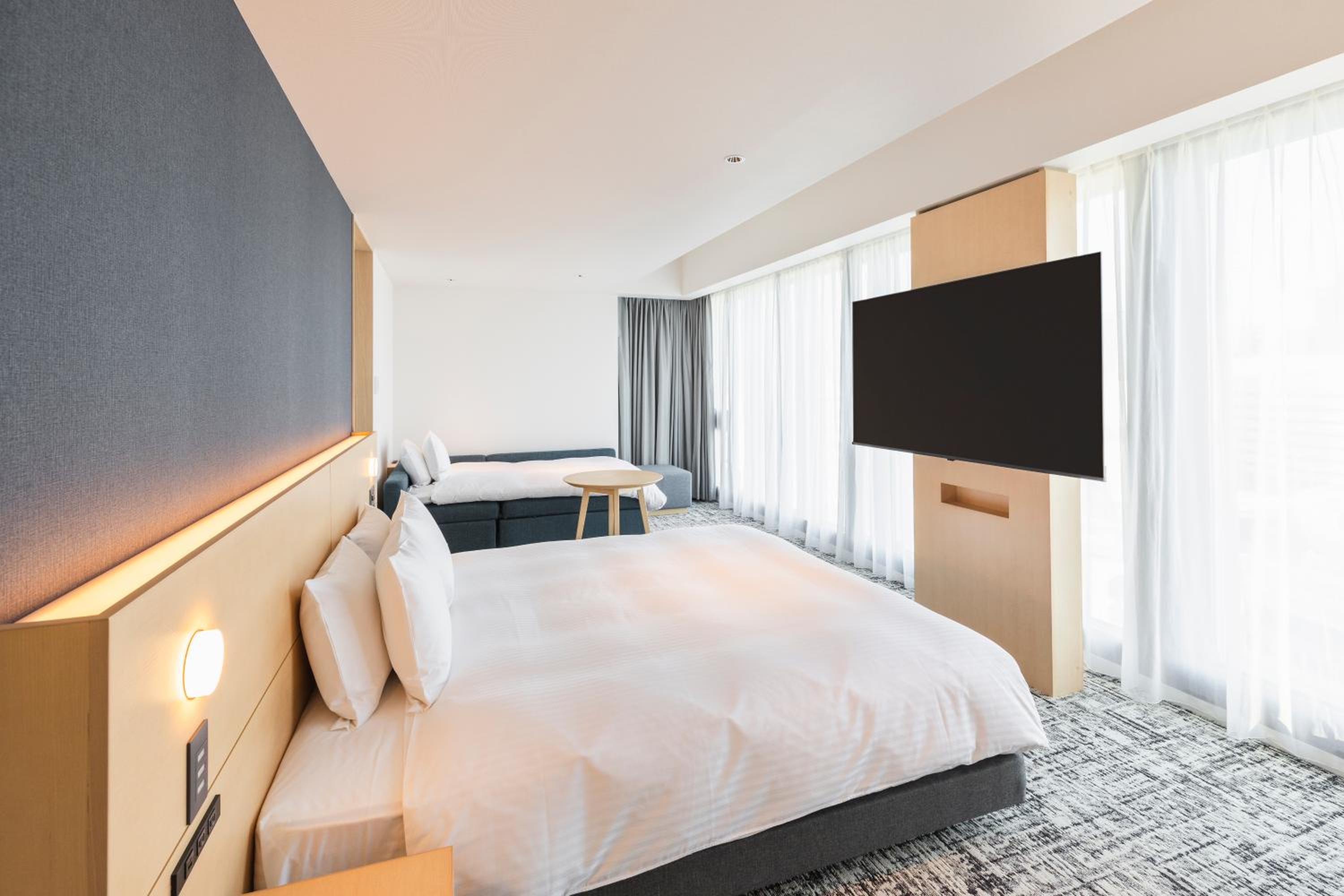 Deluxe King Room - Photo 5