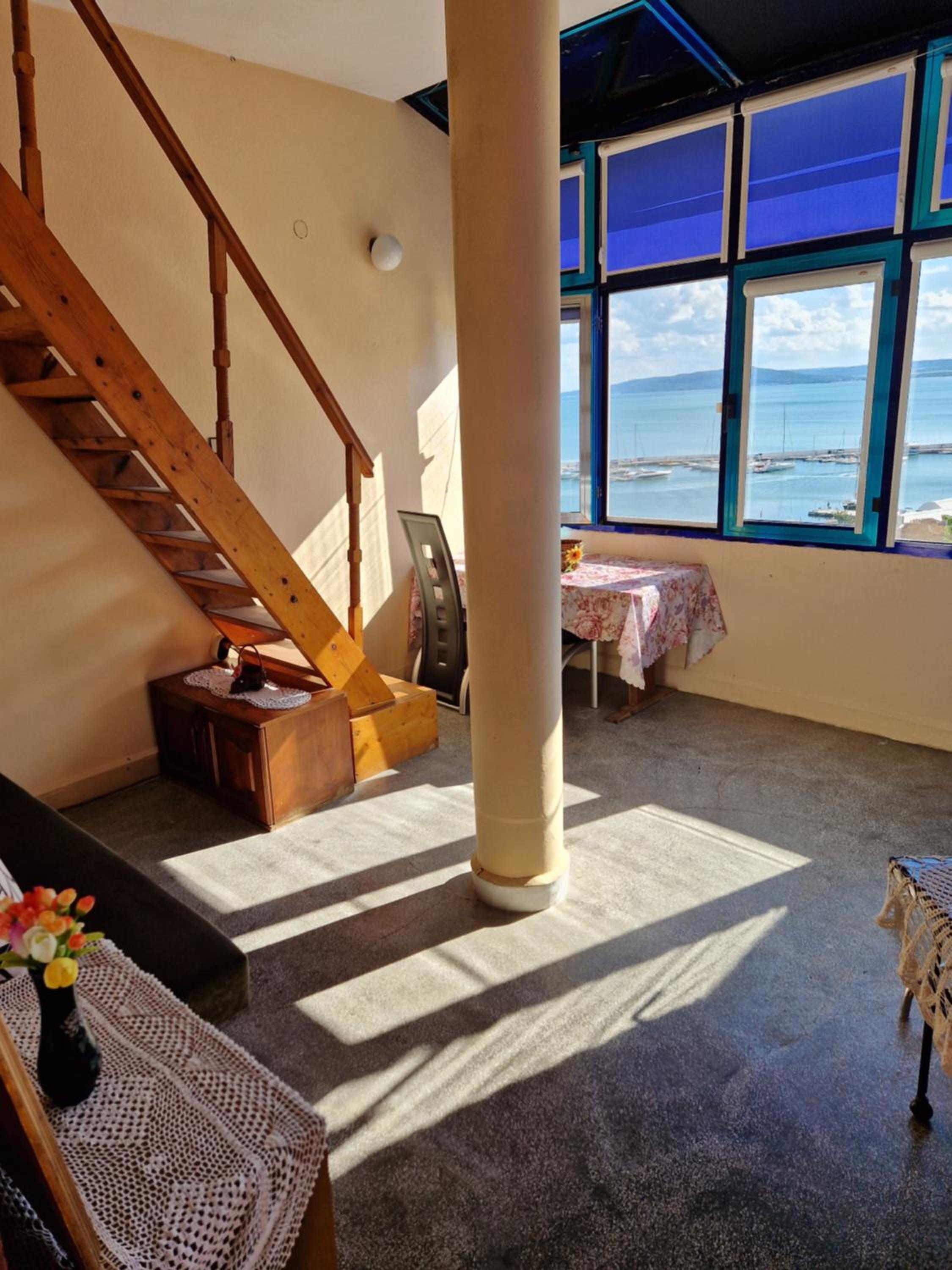Apartment with Sea View - Photo 16