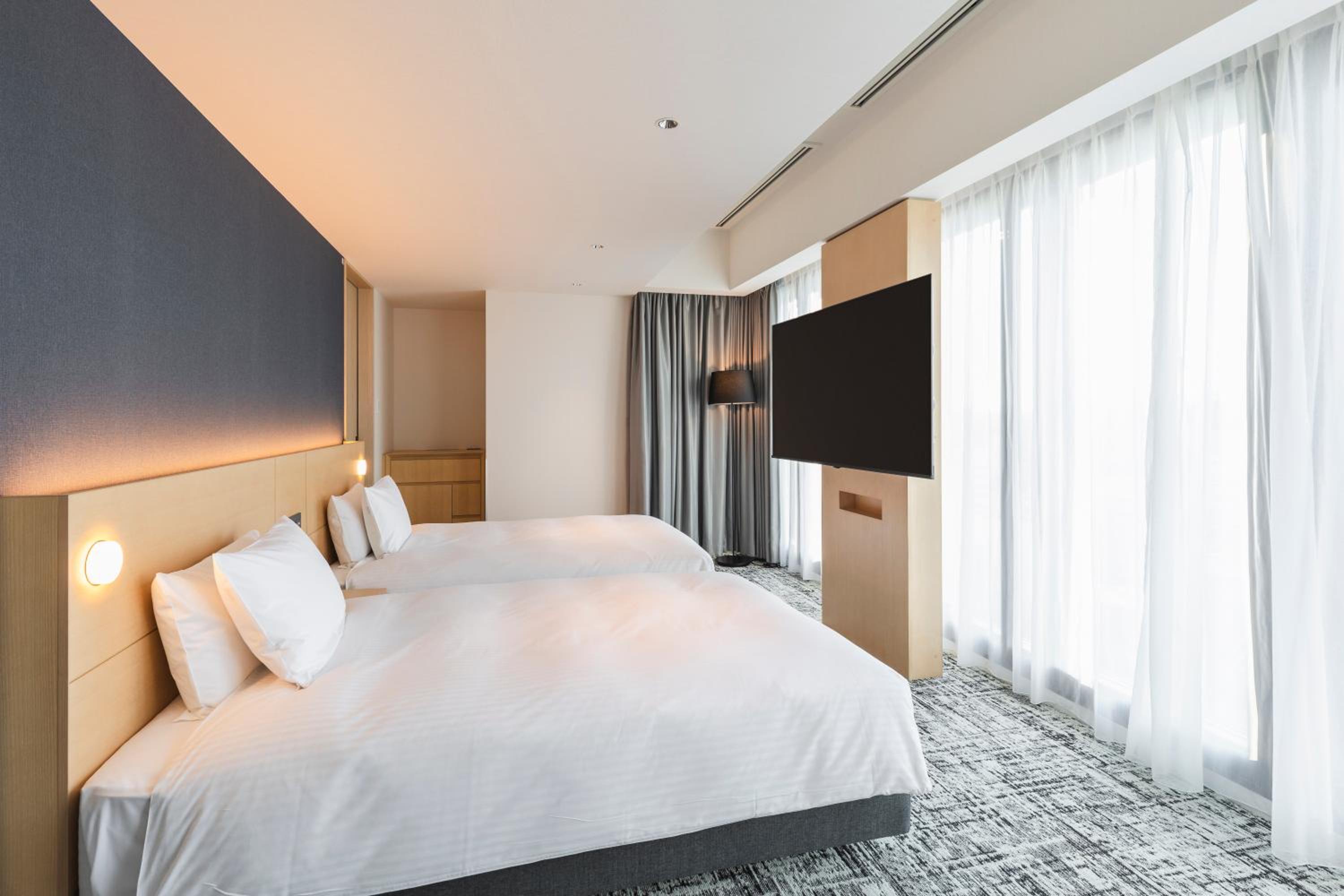 Deluxe Corner Twin Room - Photo 4