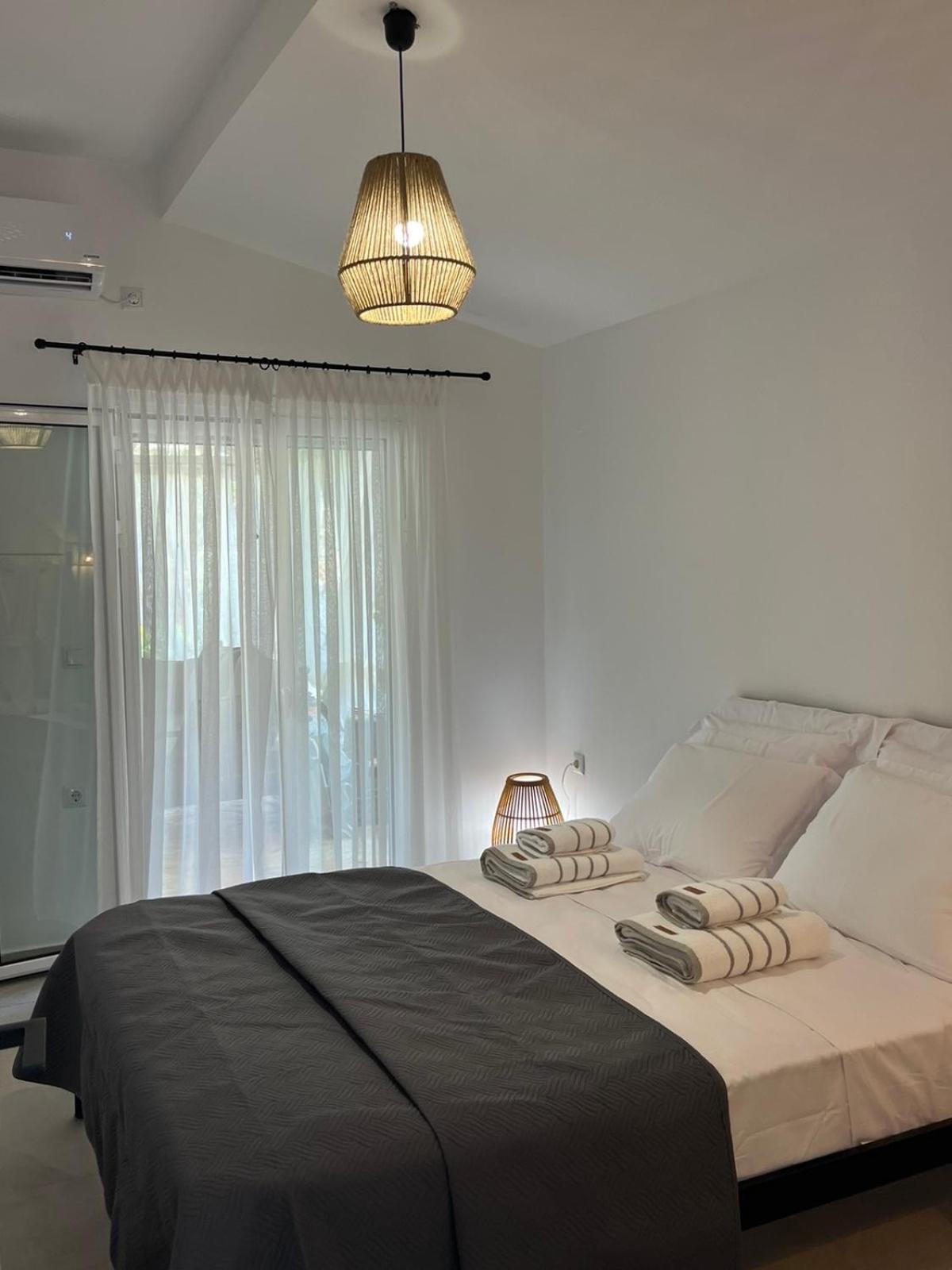 Two-Bedroom House photo 2