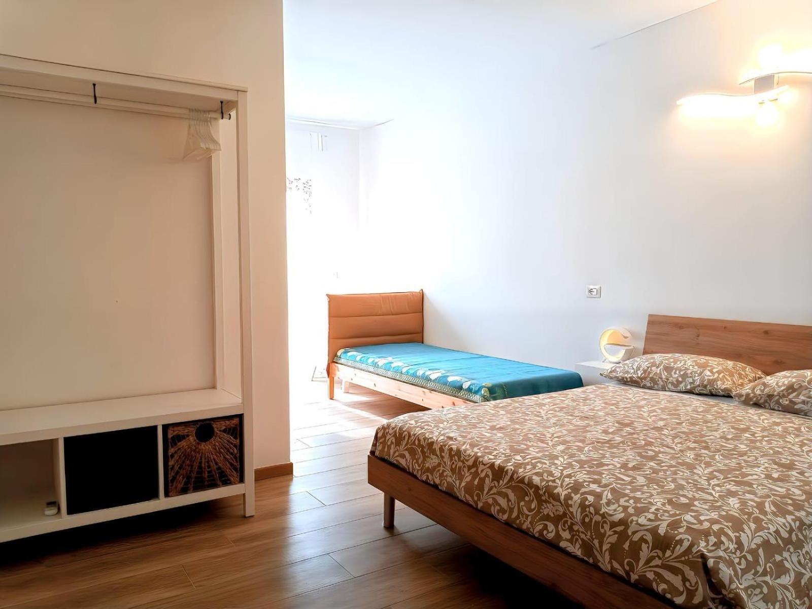 Five-Bedroom Deluxe Apartment photo 1