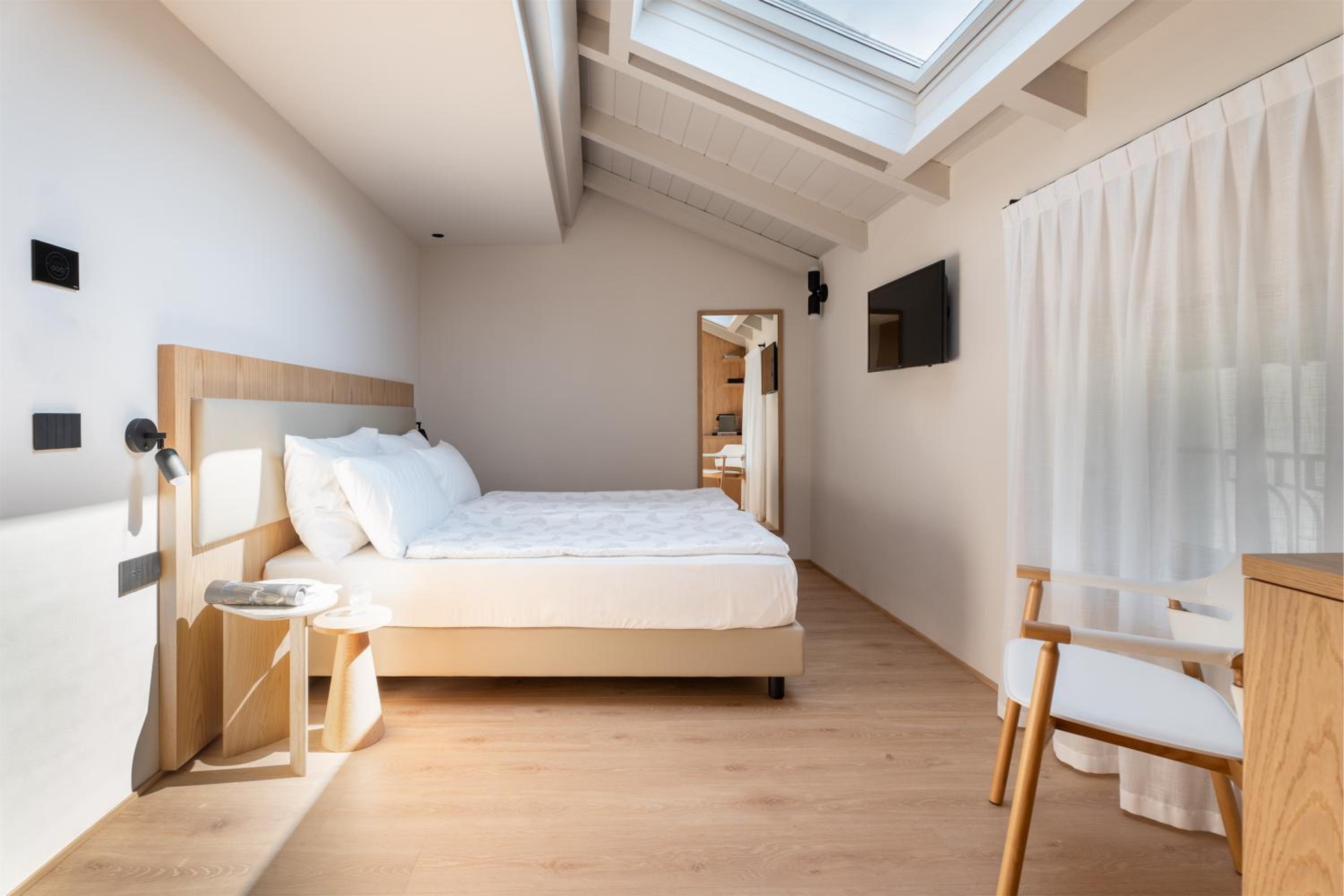 Double Room - Attic photo 2