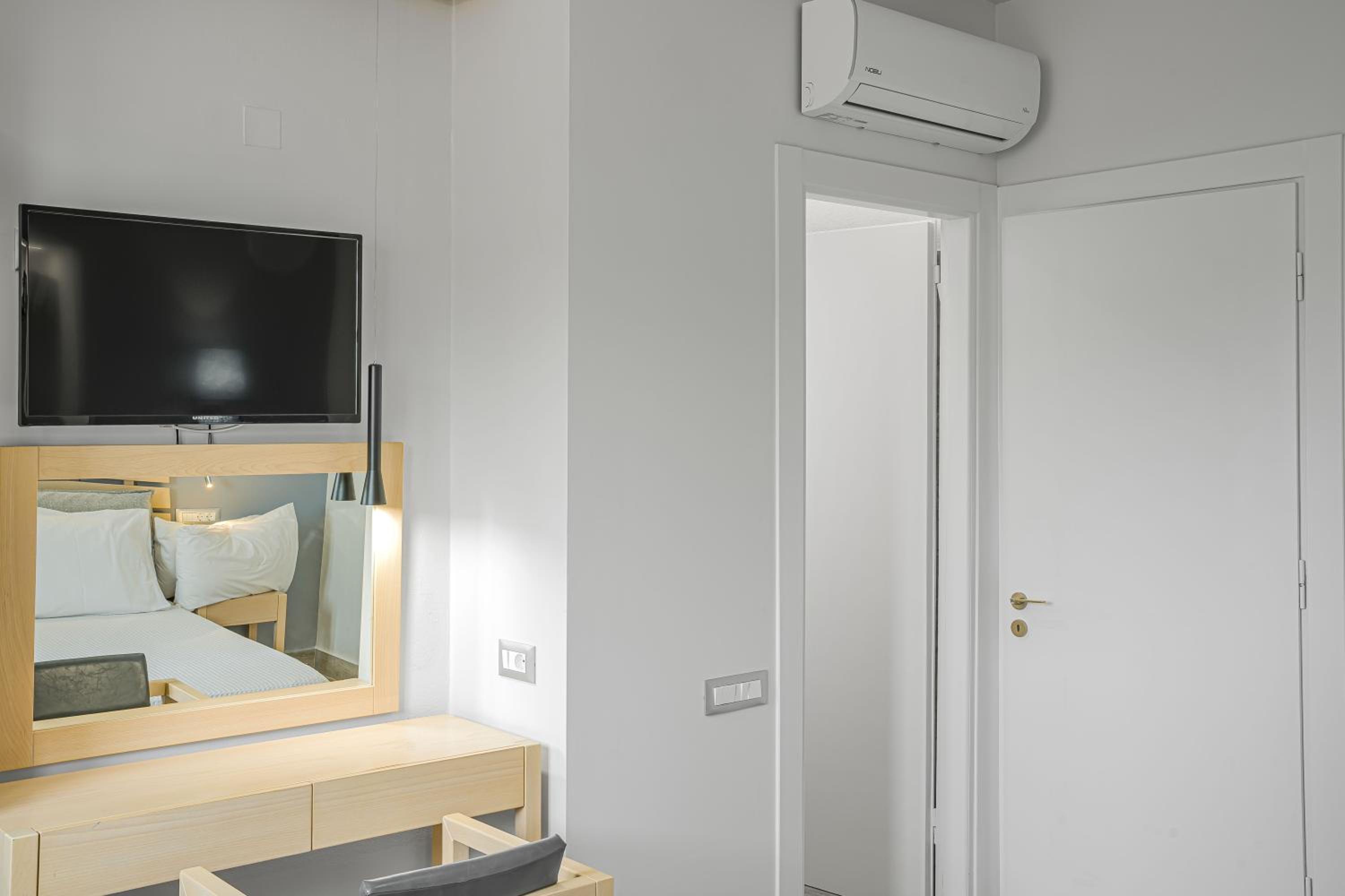 Apartment (4 Adults) - Photo 8