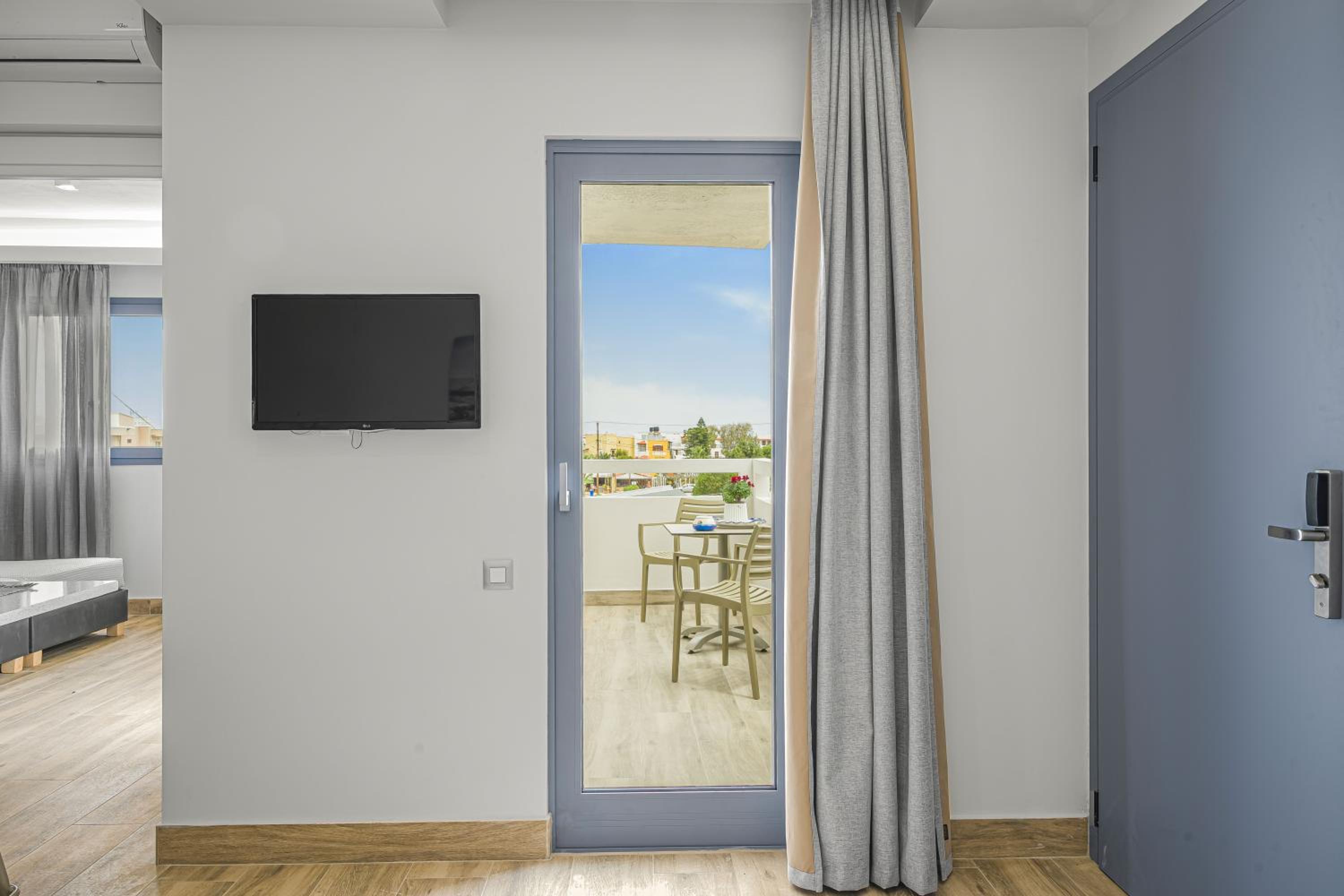 Apartment (4 Adults) - Photo 27