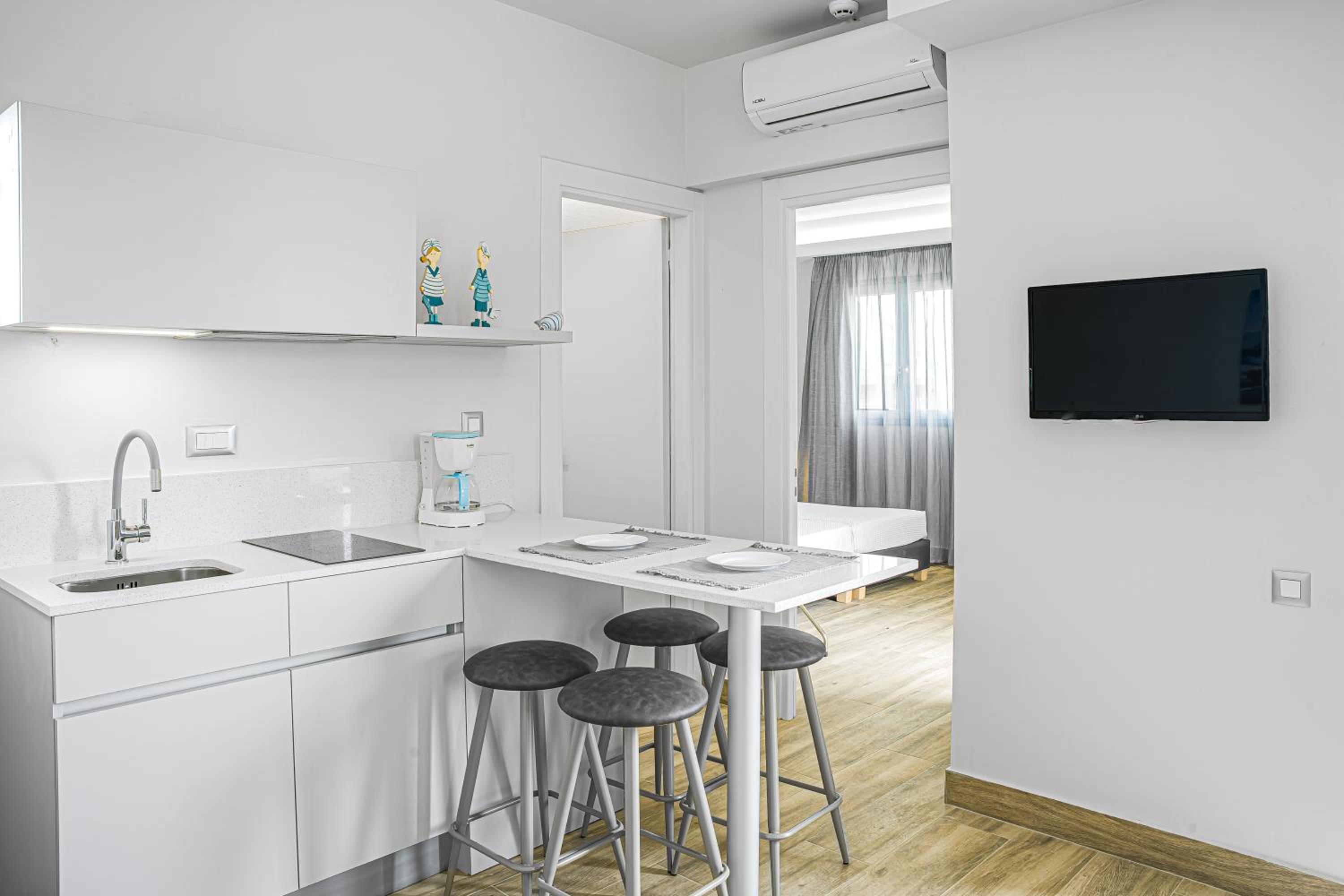 Apartment (4 Adults) - Photo 33