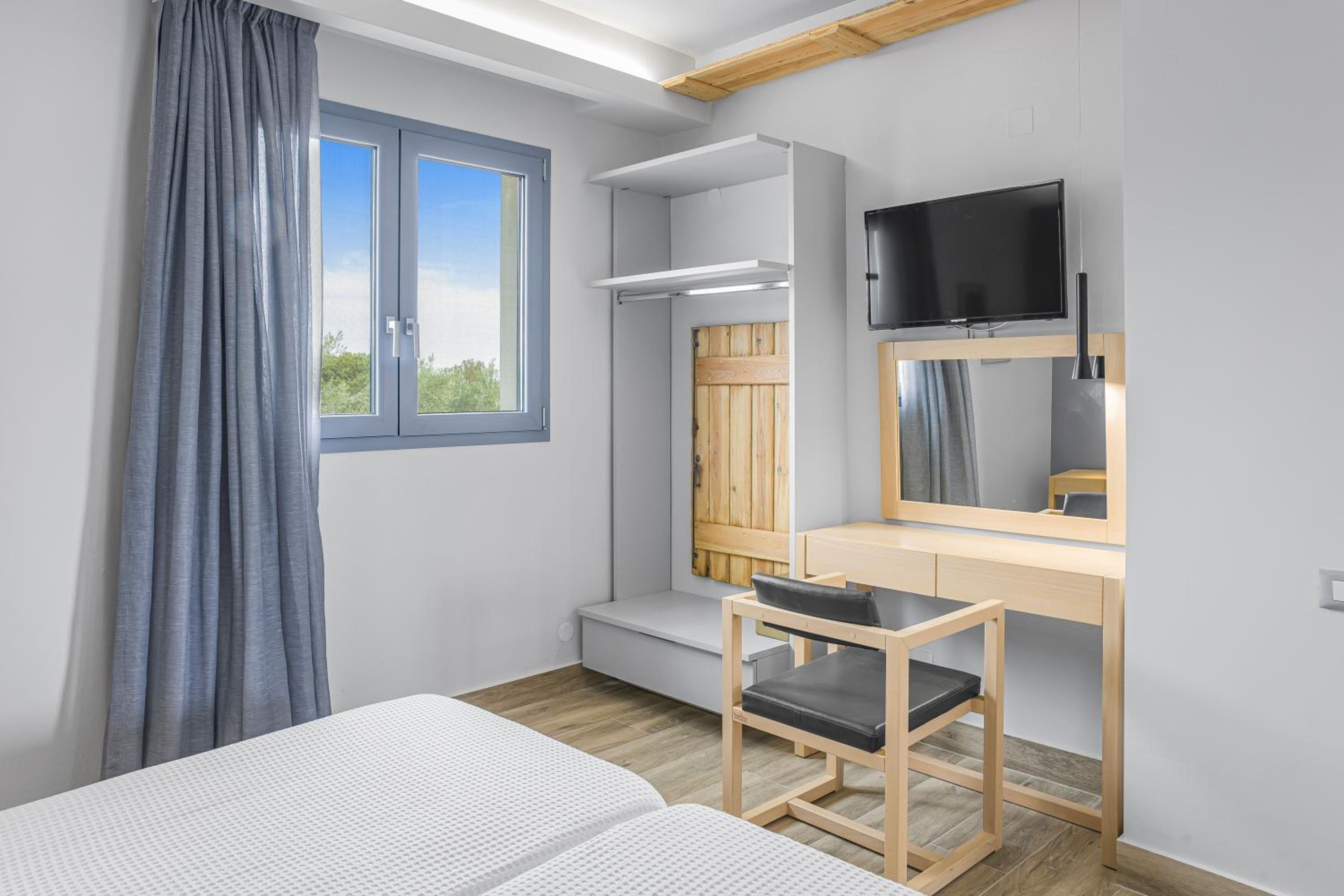 Apartment (4 Adults) - Photo 6