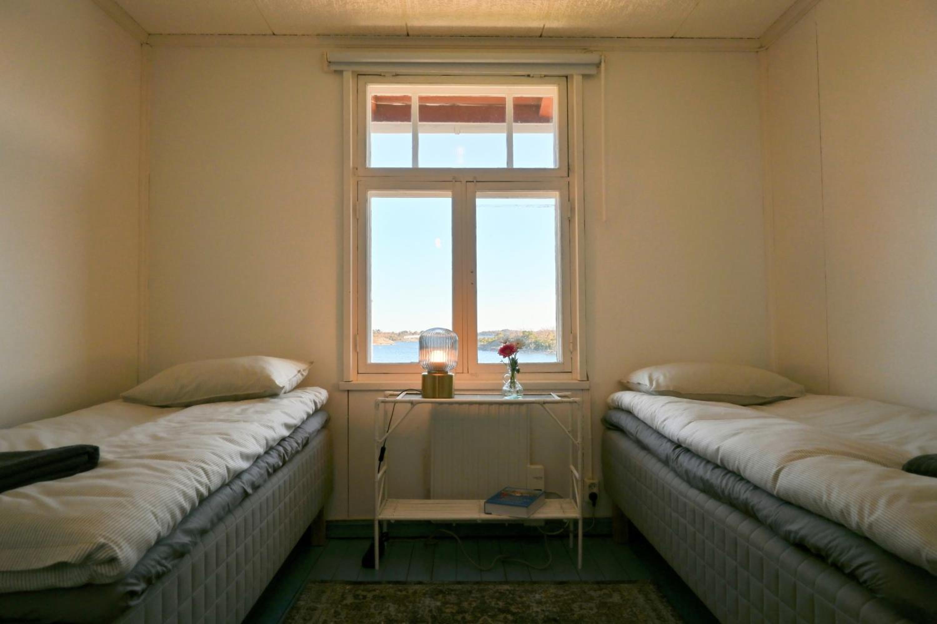 Double Room with Shared Bathroom photo 1