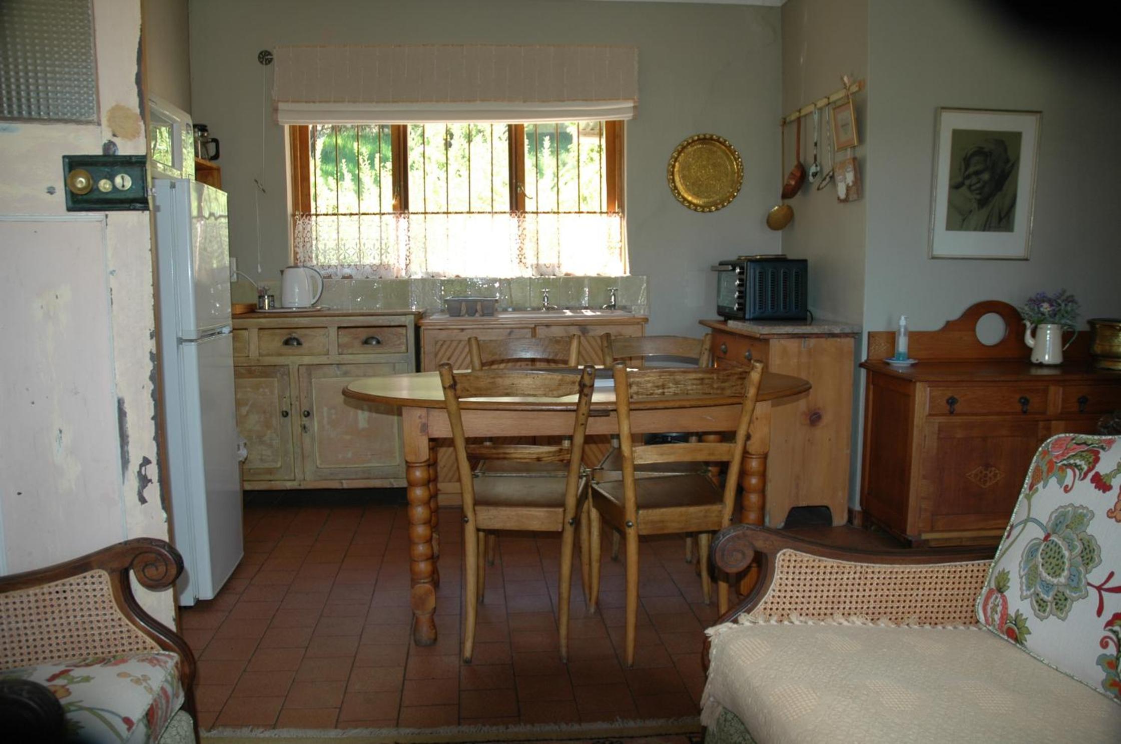 Double or Twin Room with Private Bathroom photo 3