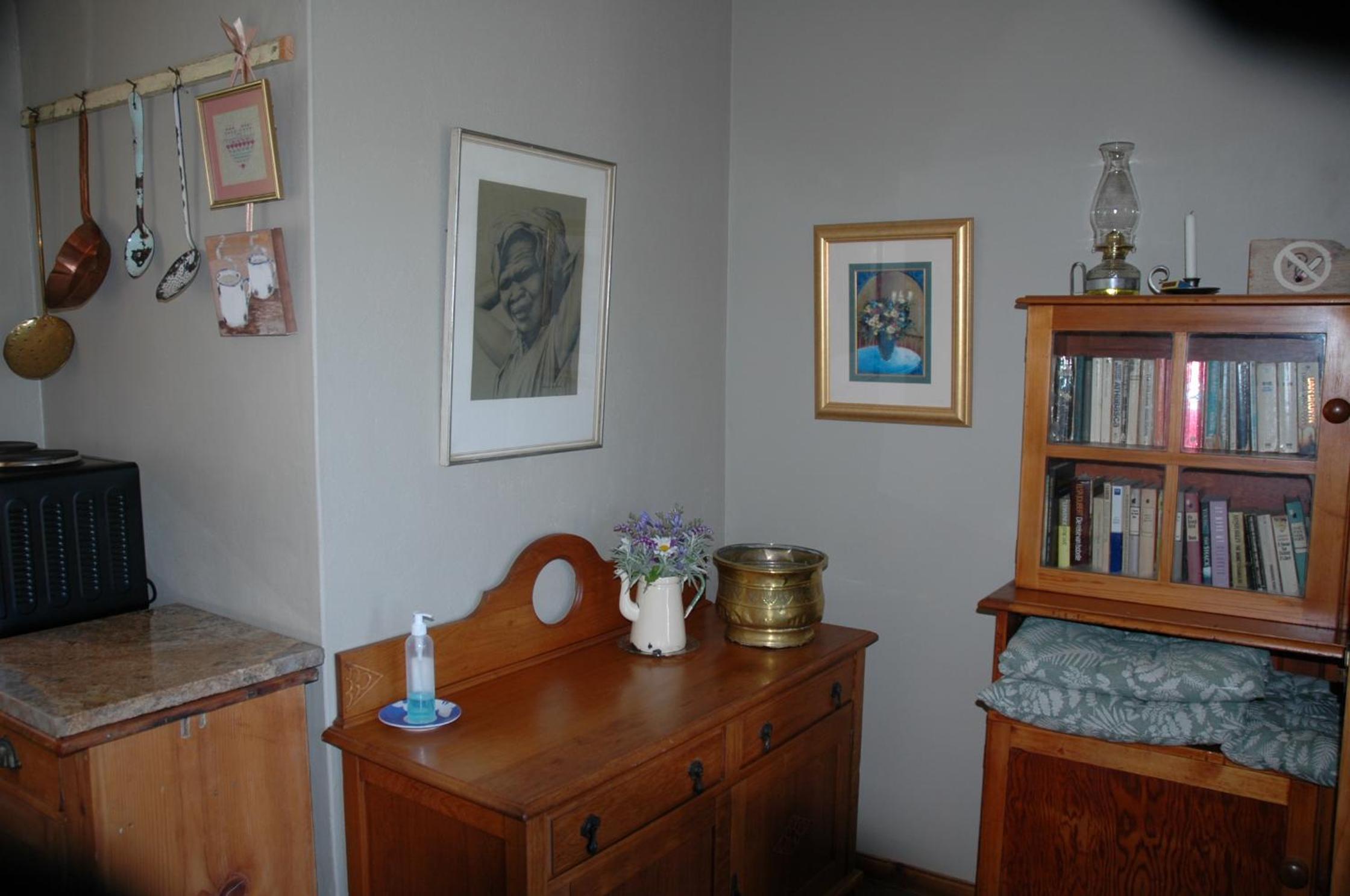 Double or Twin Room with Private Bathroom photo 2