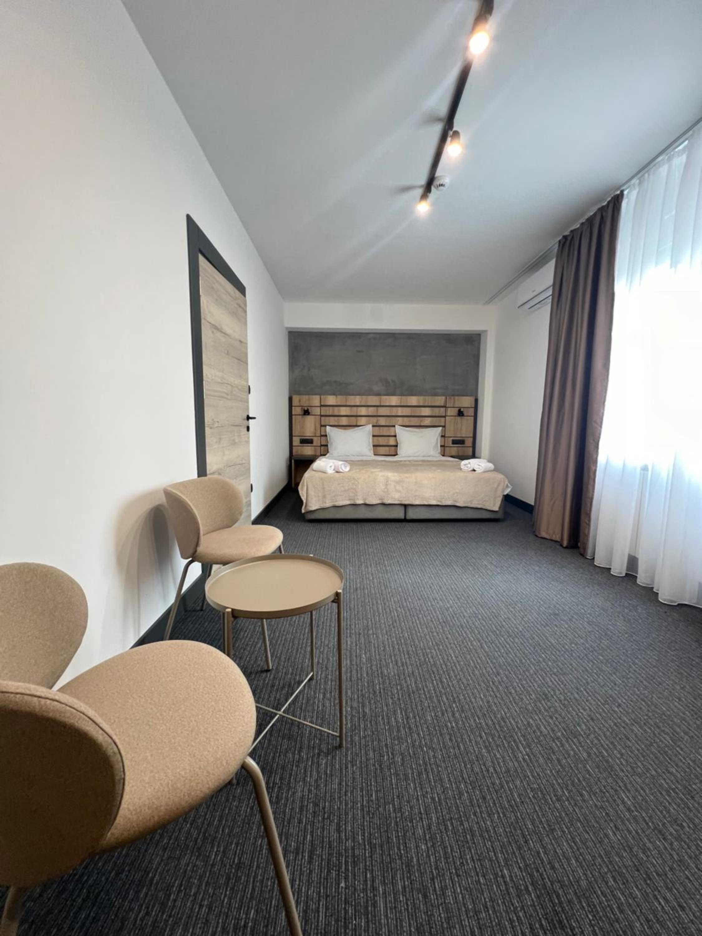 Standard Double Suite photo 2