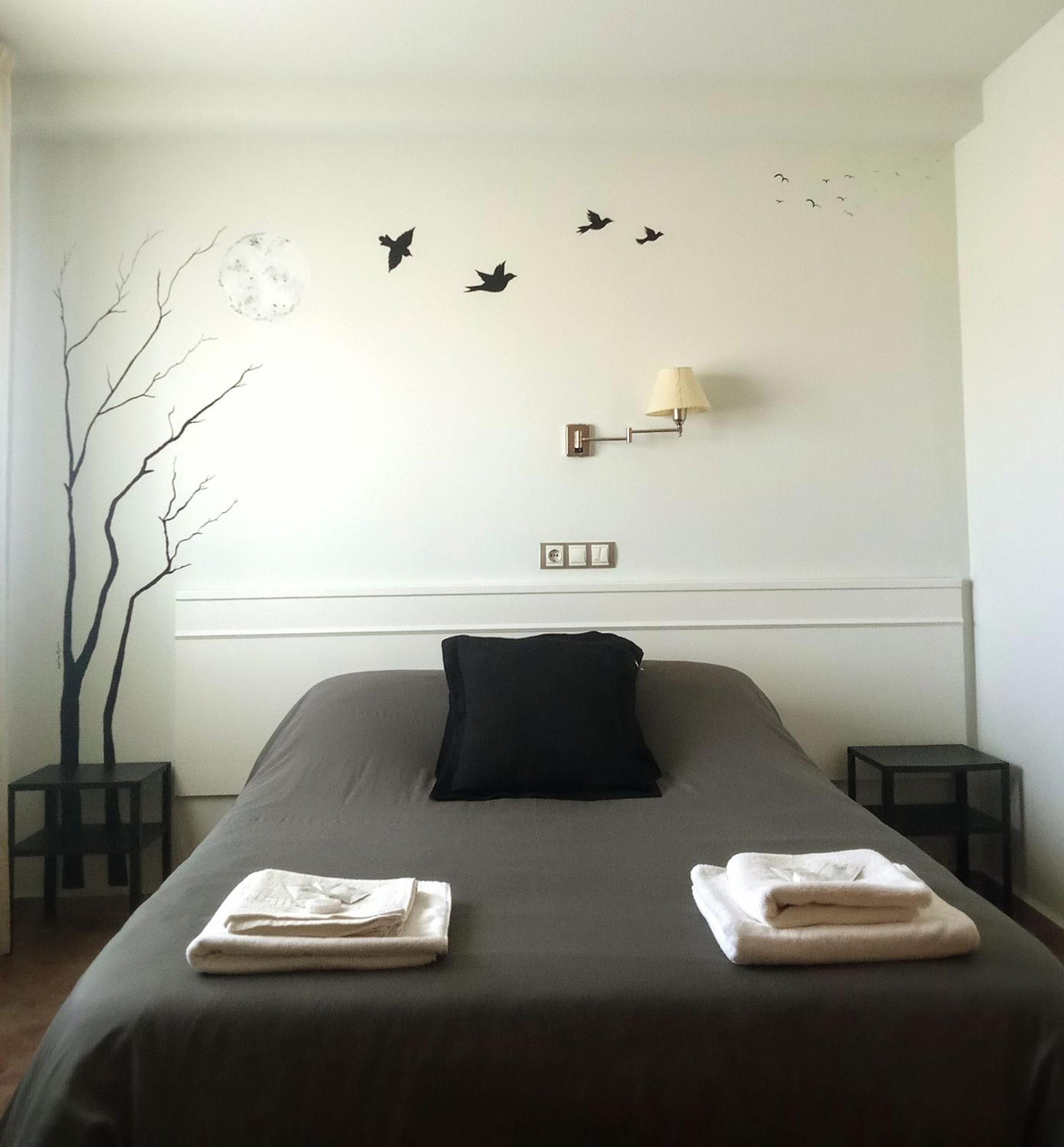 Deluxe Queen Room - Photo 1
