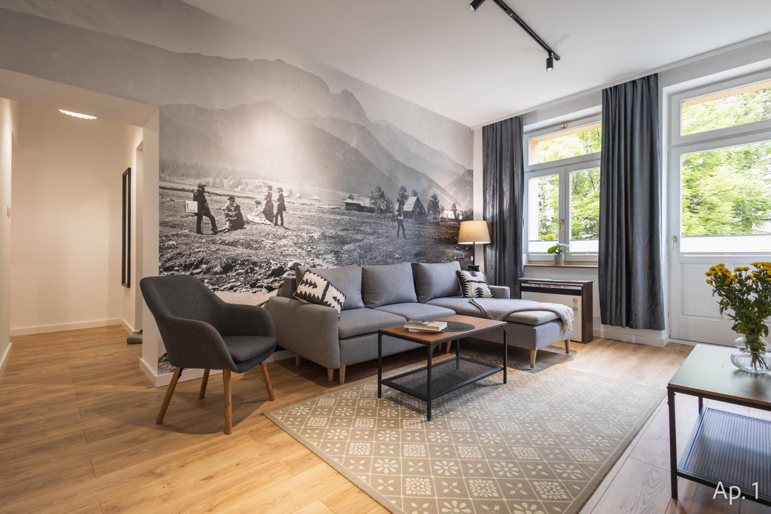 Deluxe Apartment with Balcony