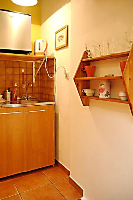 Double Room with Private Bathroom - Photo 3