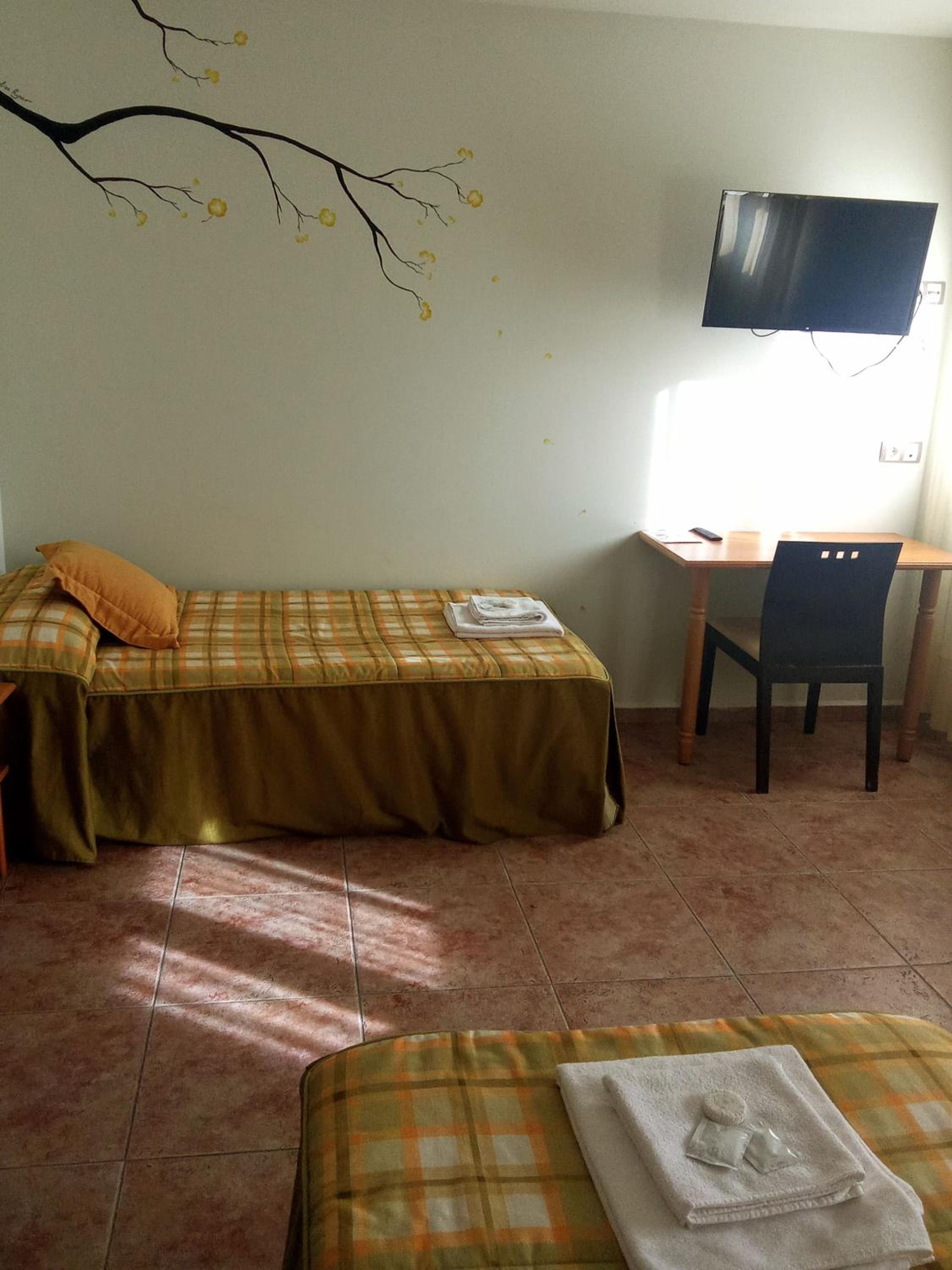 Triple Room - Photo 1