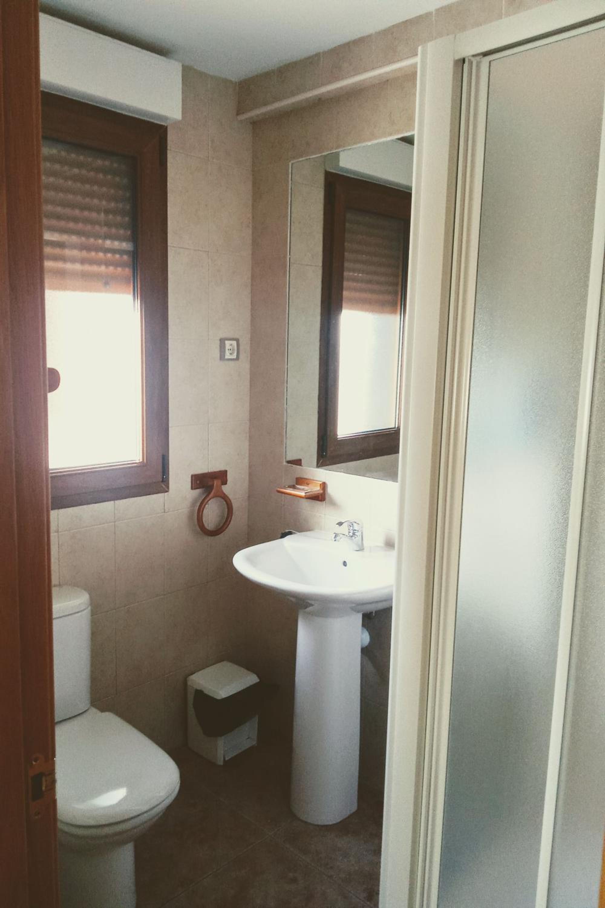 Triple Room - Photo 6